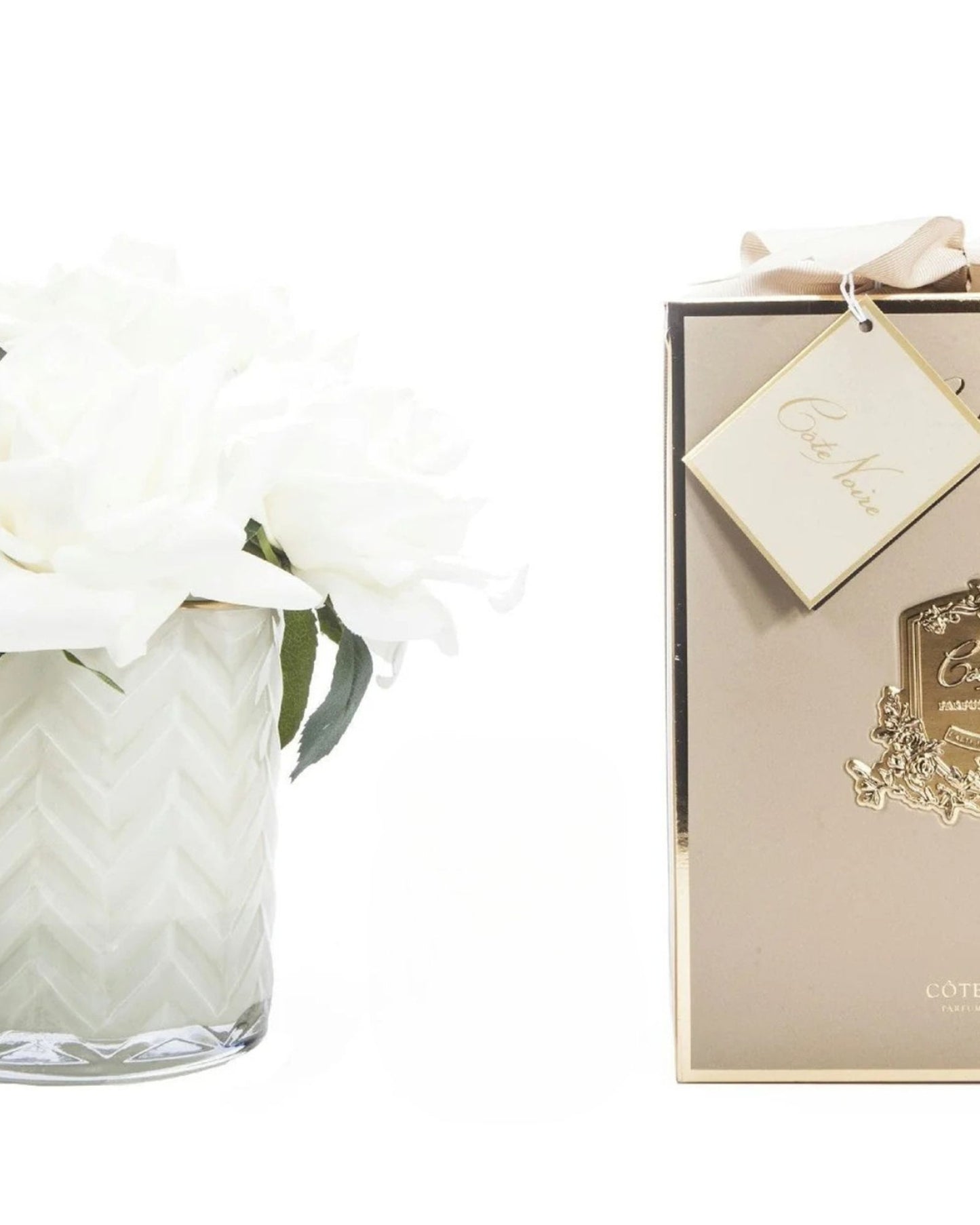 باقة "براعم الورد" في مزهرية زجاجية مع زهور حريرية اصطناعية