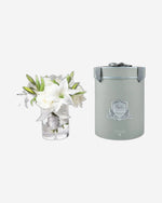 باقة ورد وزنبق في مزهرية زجاجية مع زهور حريرية صناعية - أبيض عاجي