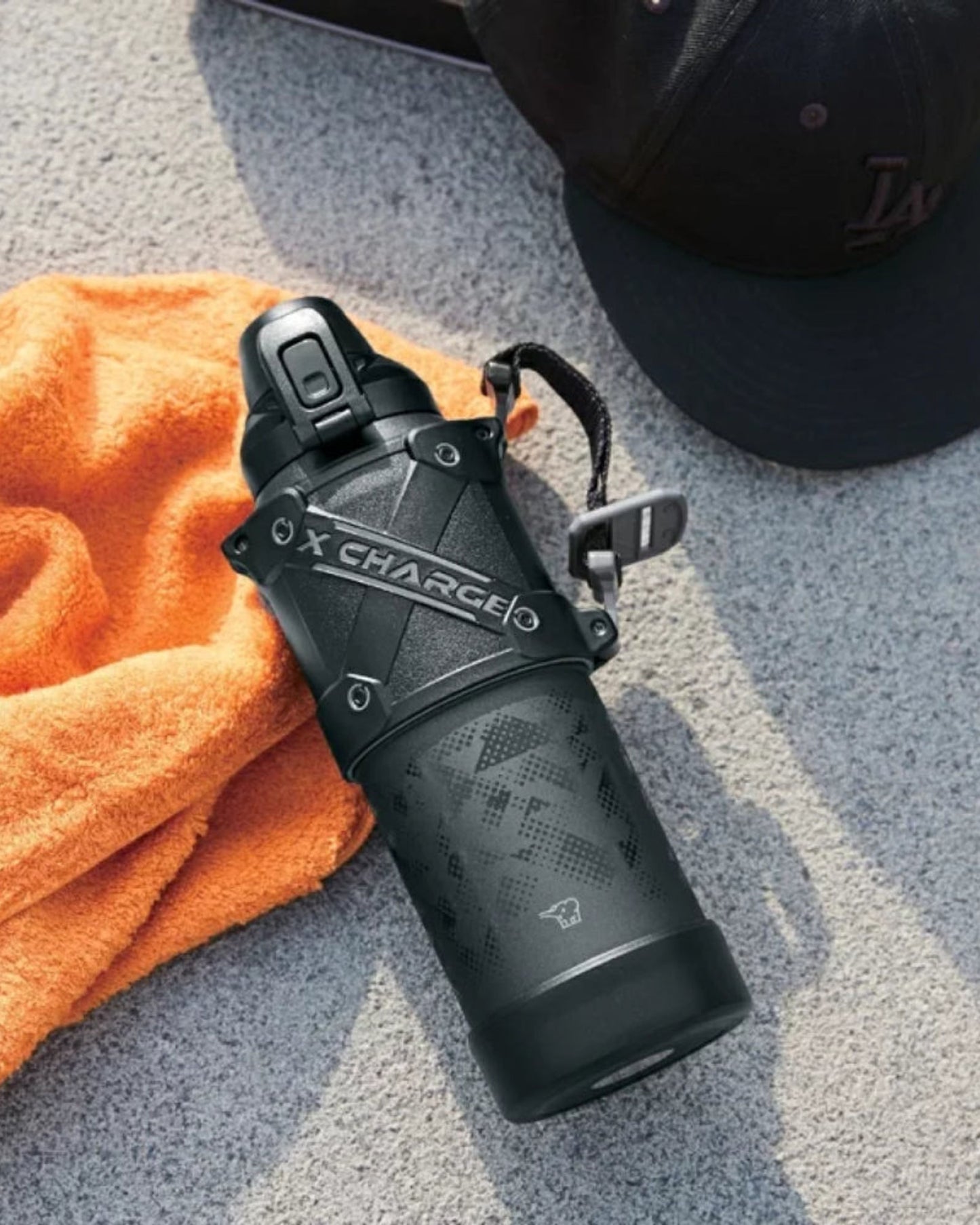 زجاجة زوجيروشي المفرغة من الهواء سعة 1 لتر، لون أسود