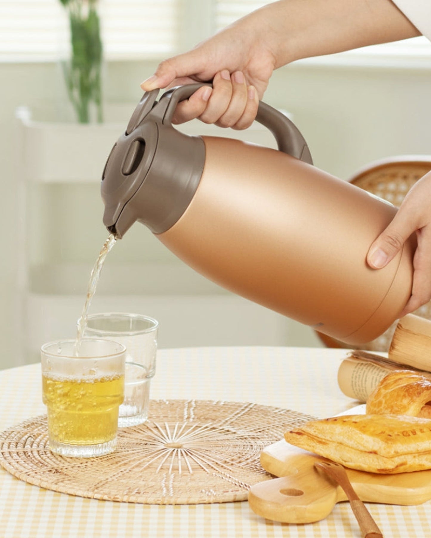 وعاء زوجيروشي هاندي بوت سعة 1.9 لتر، لون نحاسي مطفي