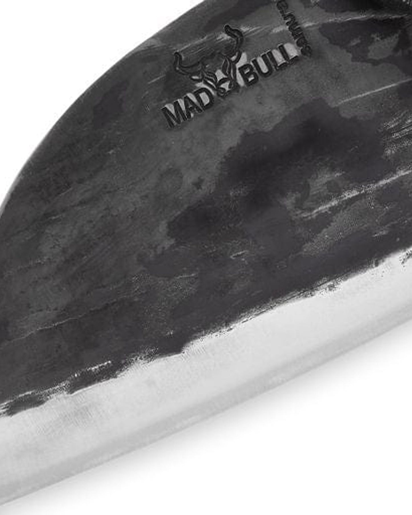 سكين الطاهي الصربي Samura MAD BULL بمقبض أسود وأحمر، 7 0 بوصة - 180 مم SMB 0040R