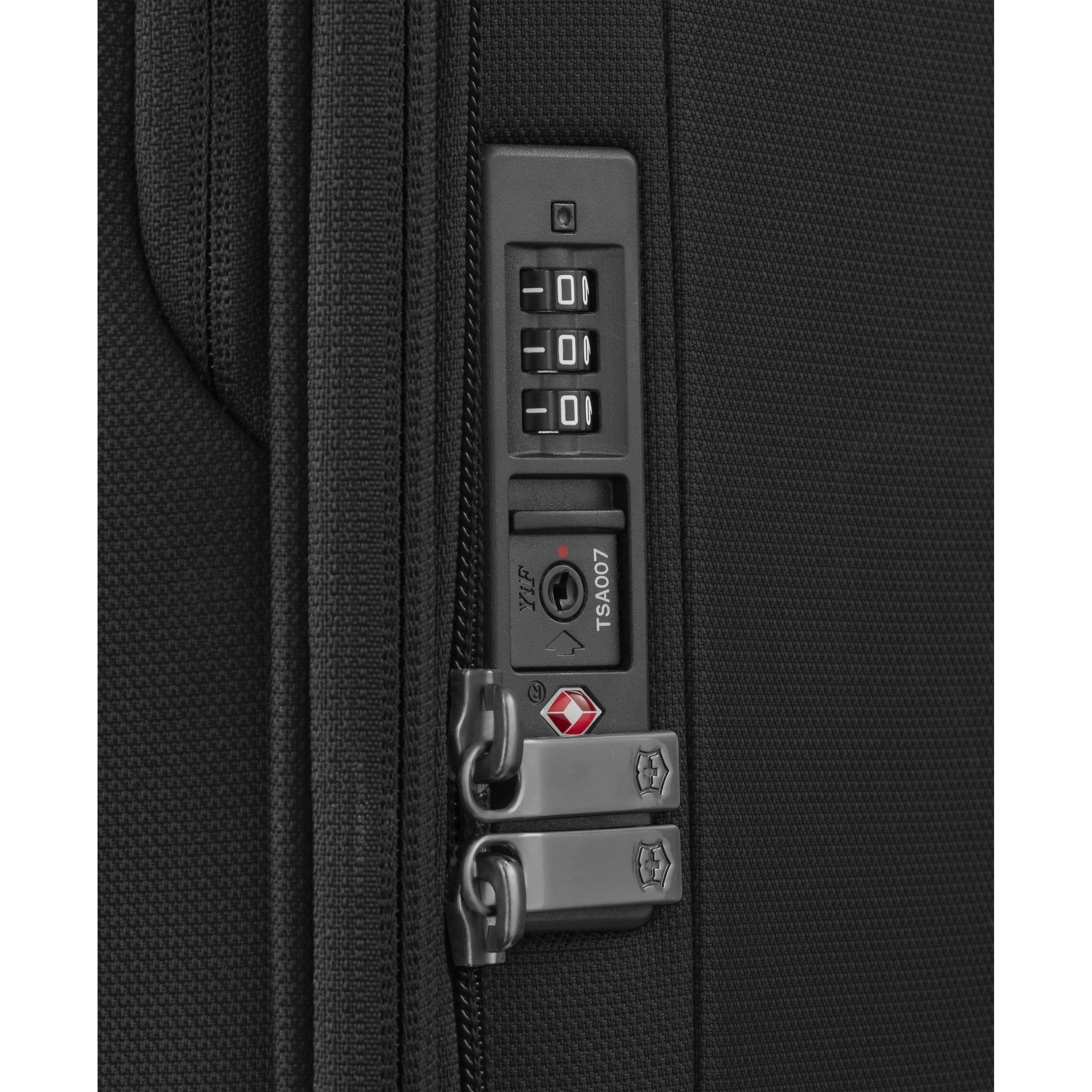 حقيبة فيكتورينوكس كونيكس الناعمة