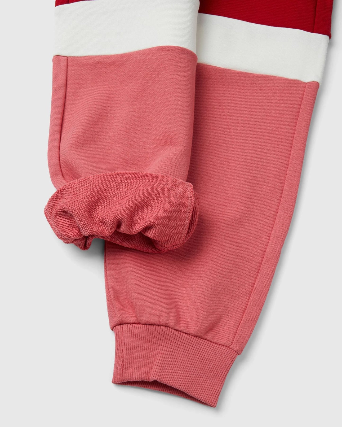 بنطلون رياضي بألوان متعددة