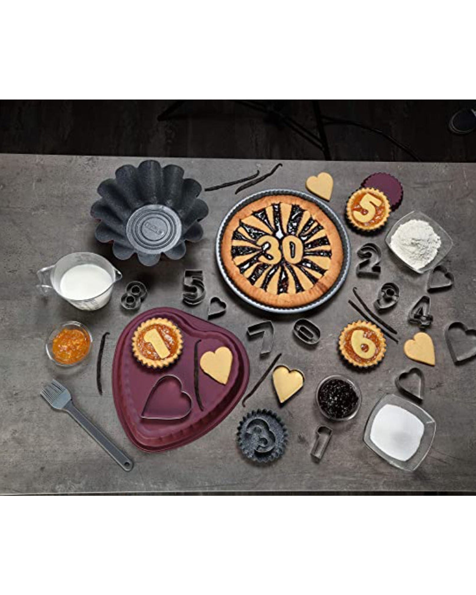 قالب قلب توغنانا 24×24 كرز حلو الكرز