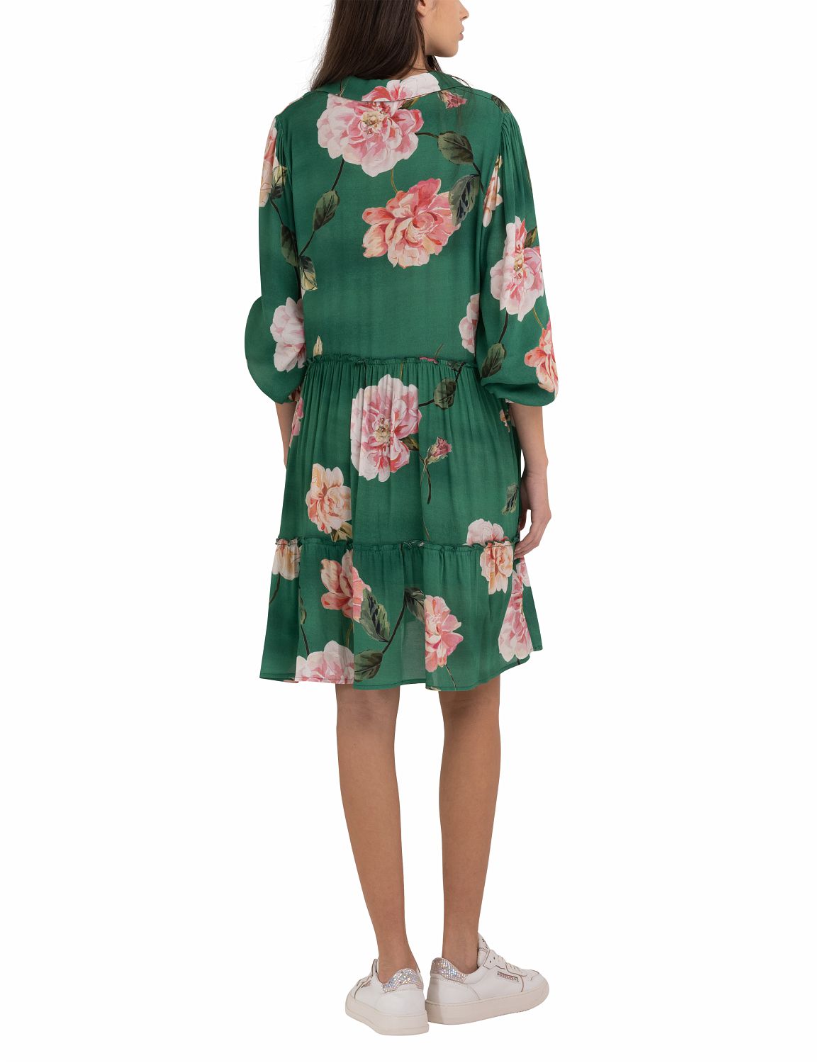 فستان قميص مكشكش بطبعة زهور الفاوانيا