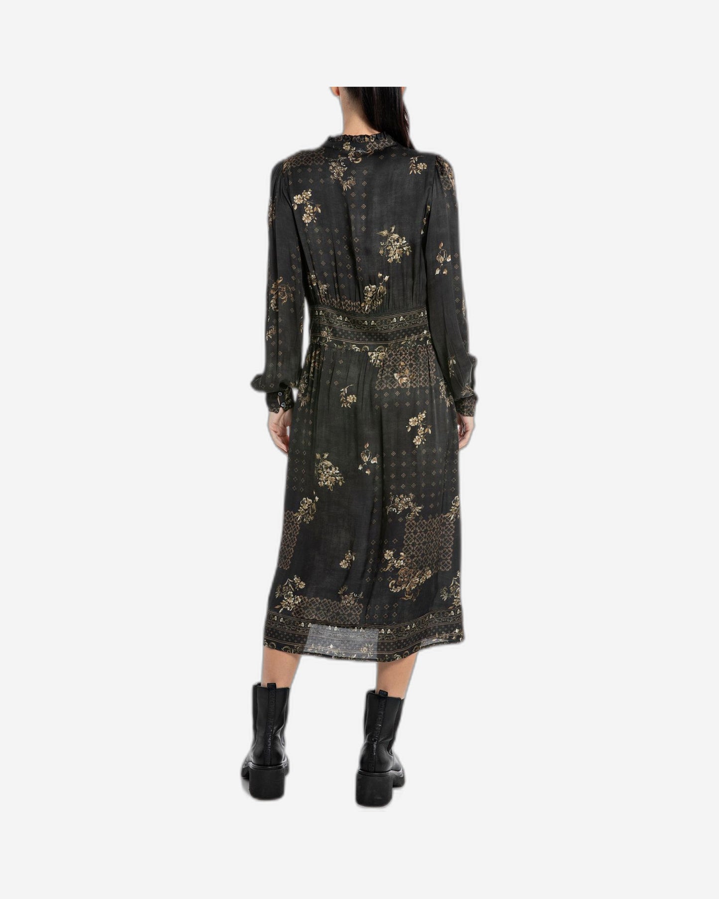 فيستيتو لونغو في فيسكوزا ستامبا في كل مكان