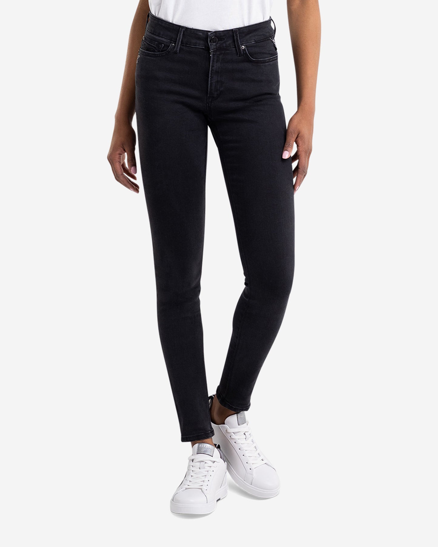 بنطال جينز لوزين بقصّة Skinny Fit