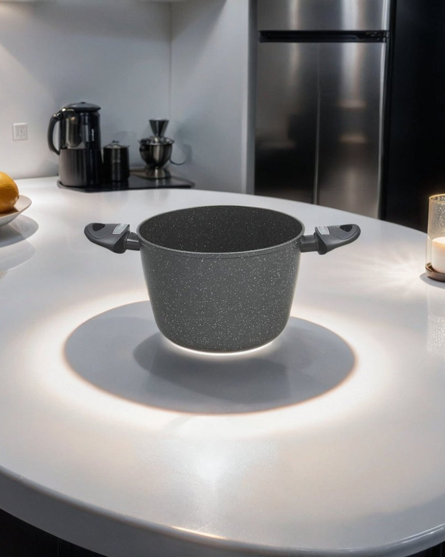 قدر توغنانا بمقبضين وغطاء، ارتفاع 15 سم، قطر 22 سم