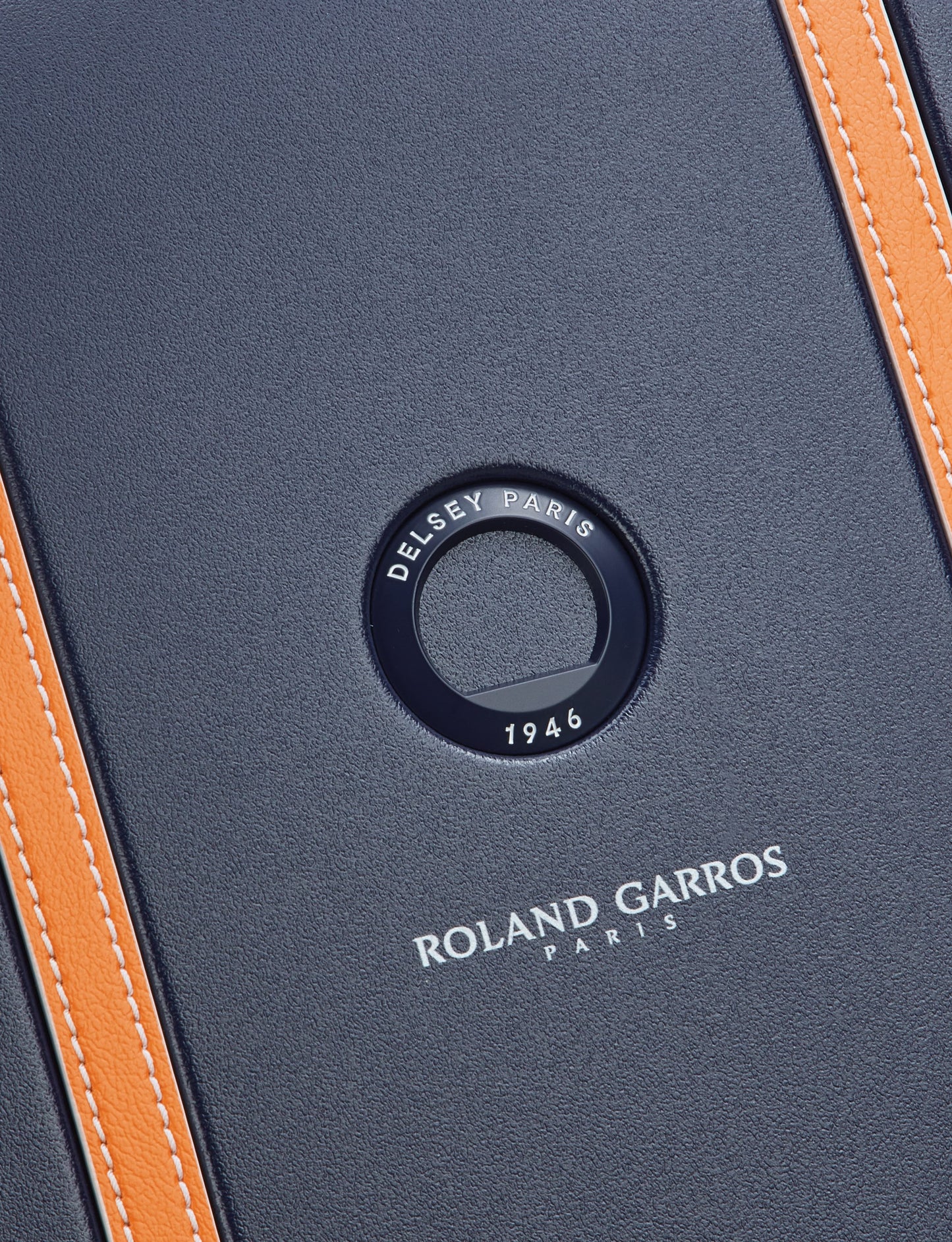 حقيبة ترولي Delsey Paris x Roland Garros Cadence القابلة للتوسيع بعجلات مزدوجة