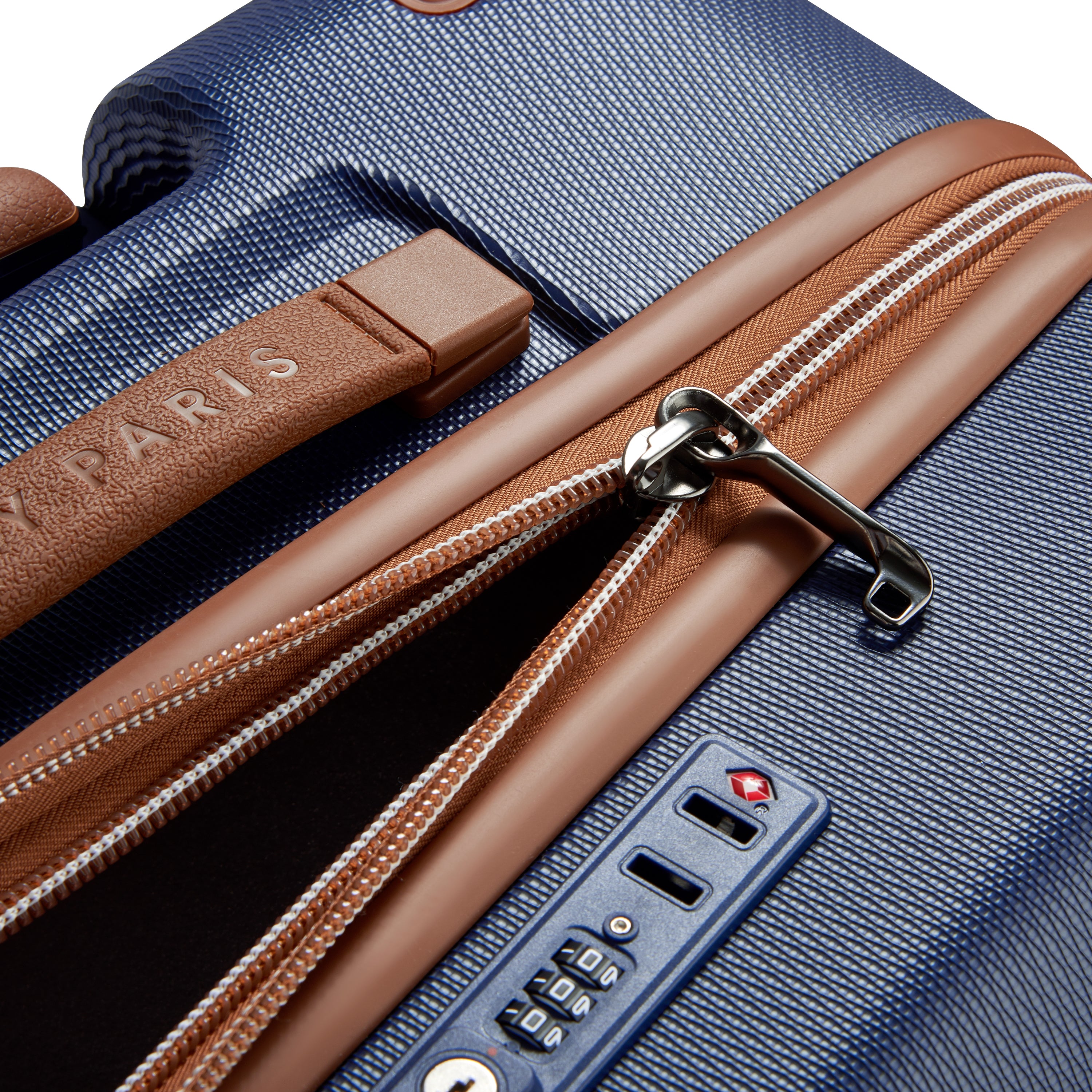 حقيبة سفر ديلسي باريس شاتليه إير ٢.٠ صلبة غير قابلة للتمدد بأربع عجلات مزدوجة