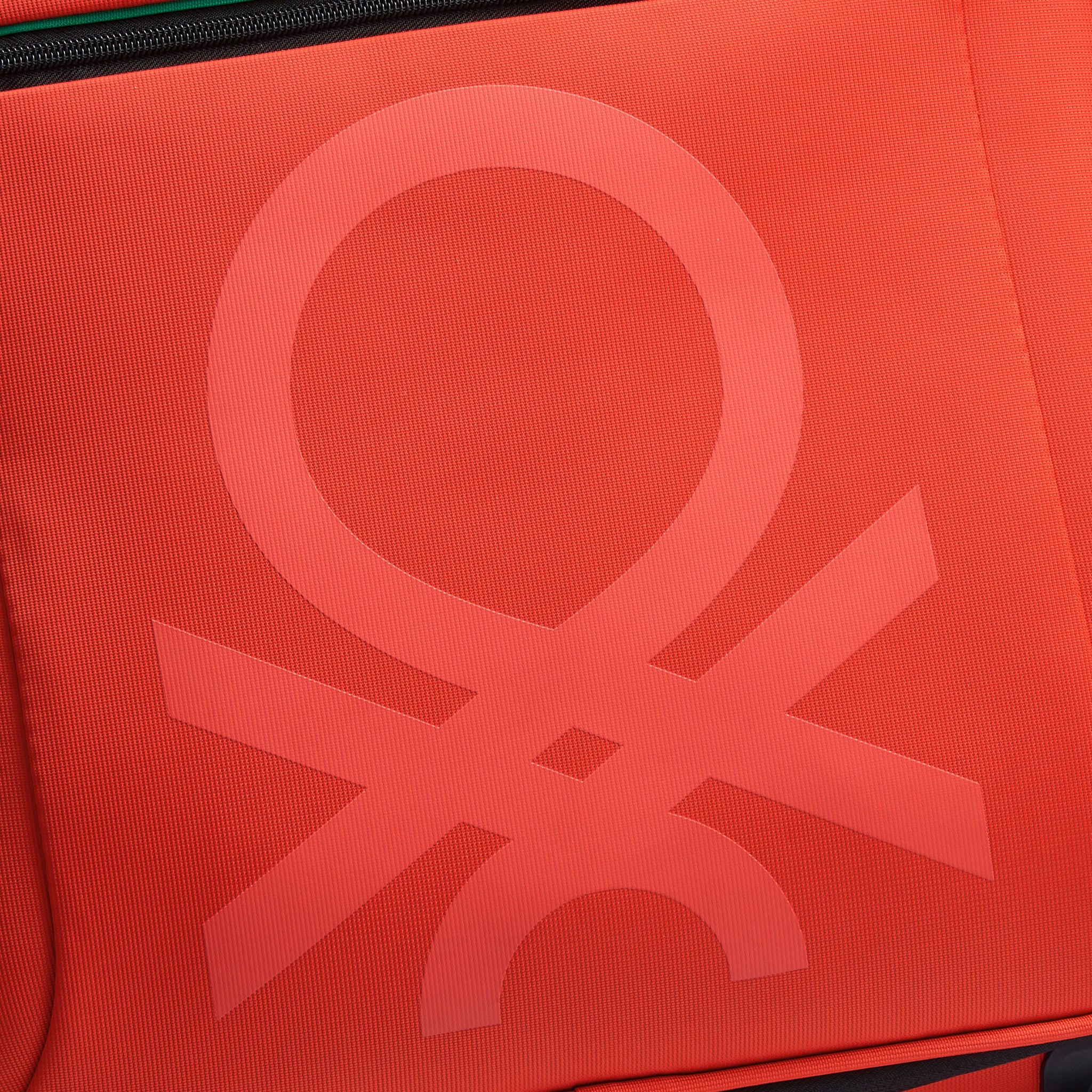 حقيبة سفر ناعمة قابلة للتمدد بعجلتين من UCB Color Block 4