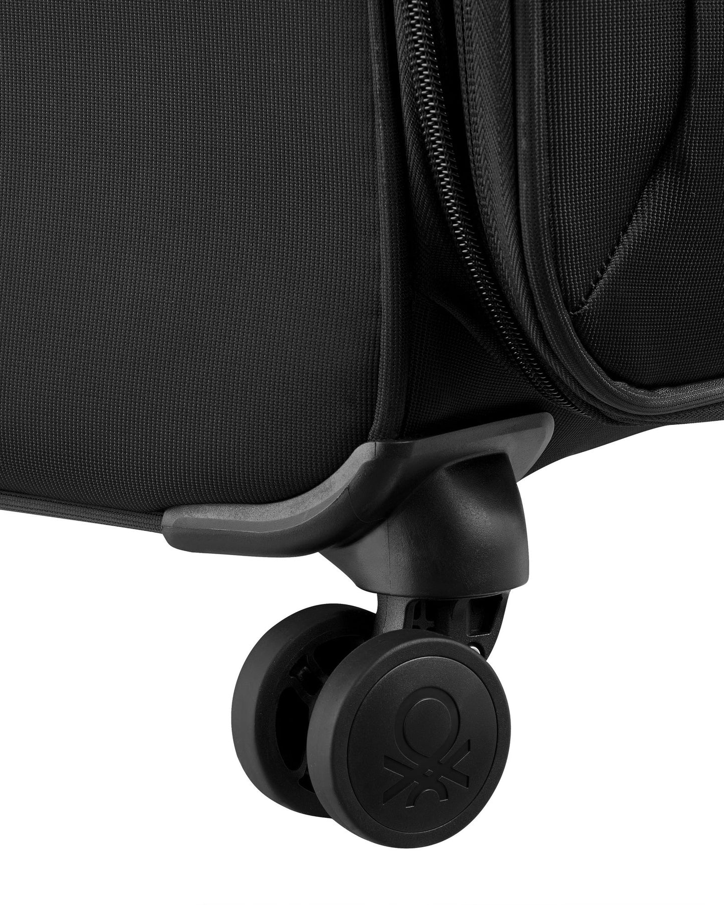 حقيبة سفر ناعمة قابلة للتمدد بعجلتين من UCB Color Block 4