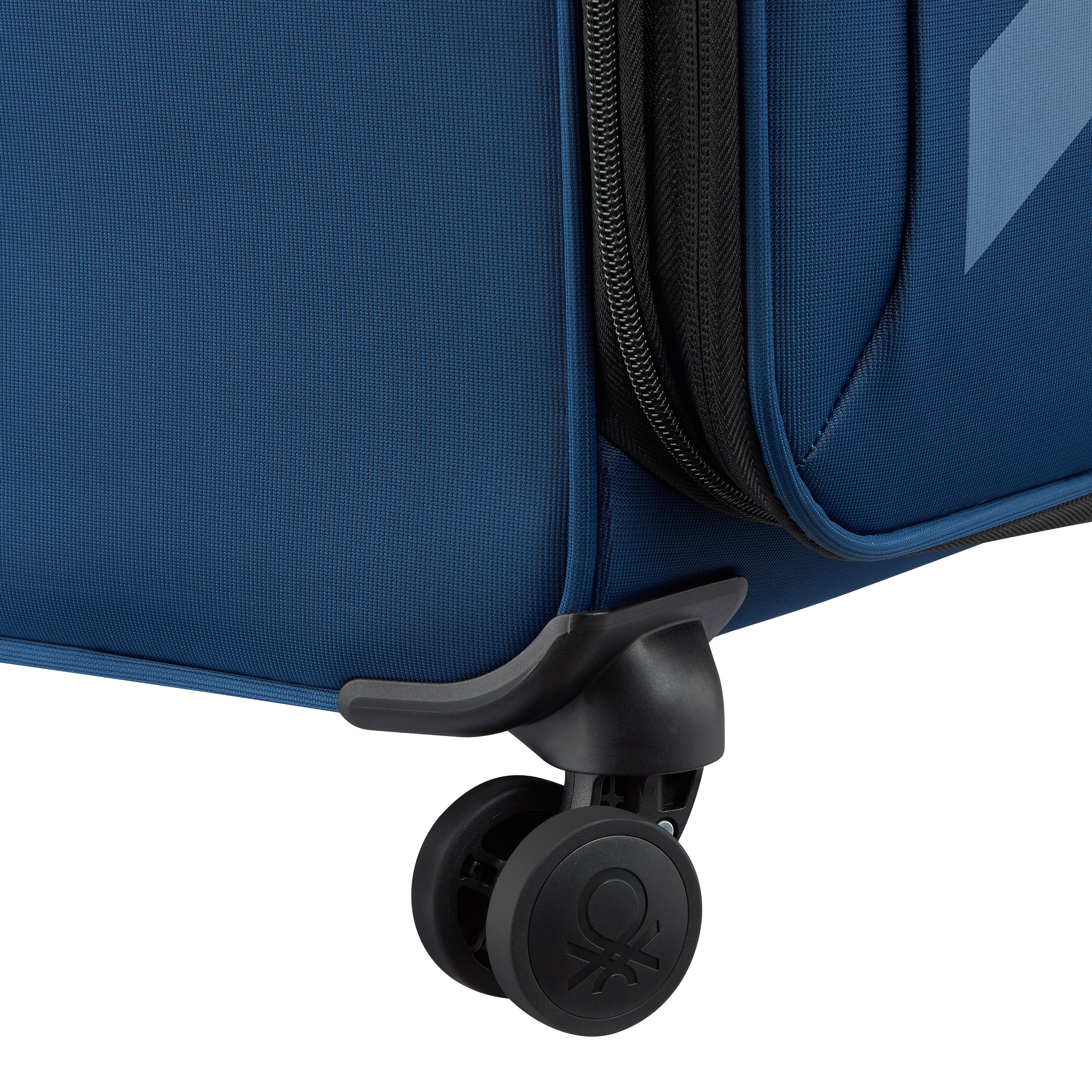 حقيبة سفر ناعمة قابلة للتمدد بعجلتين من UCB Color Block 4