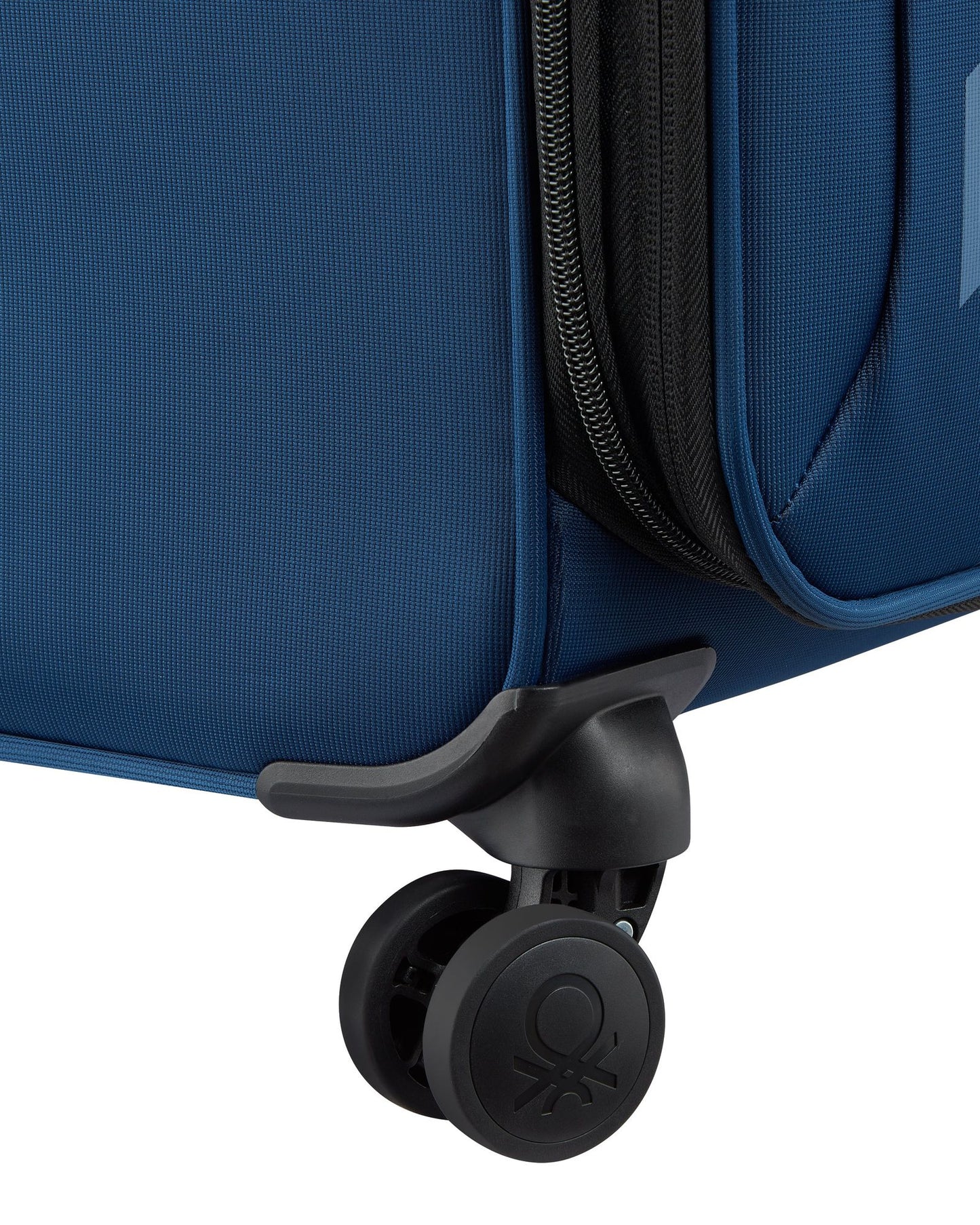 حقيبة سفر ناعمة قابلة للتمدد بعجلتين من UCB Color Block 4