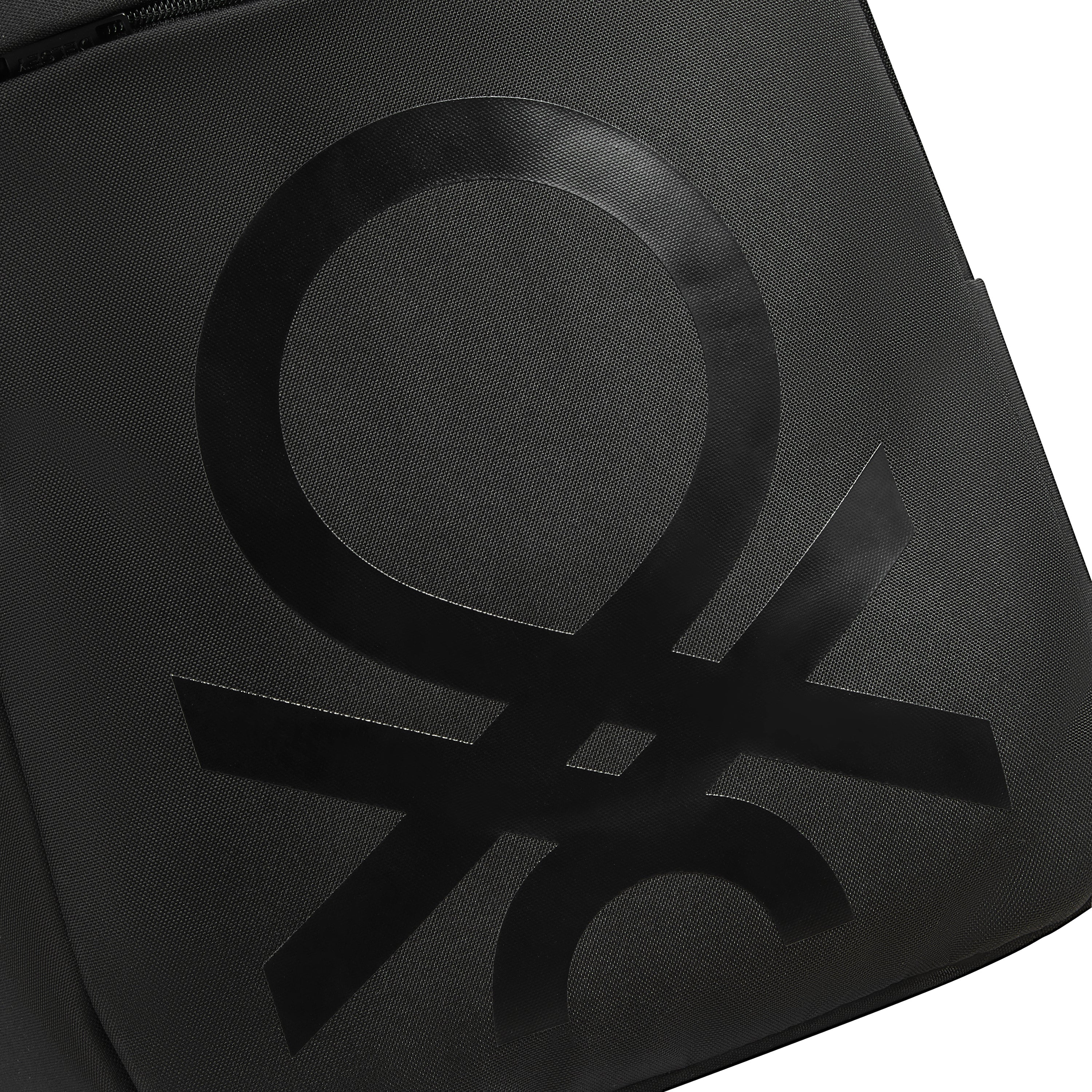 حقيبة ظهر UCB Fabrica دائرية للكمبيوتر المحمول مقاس 15.6 بوصة