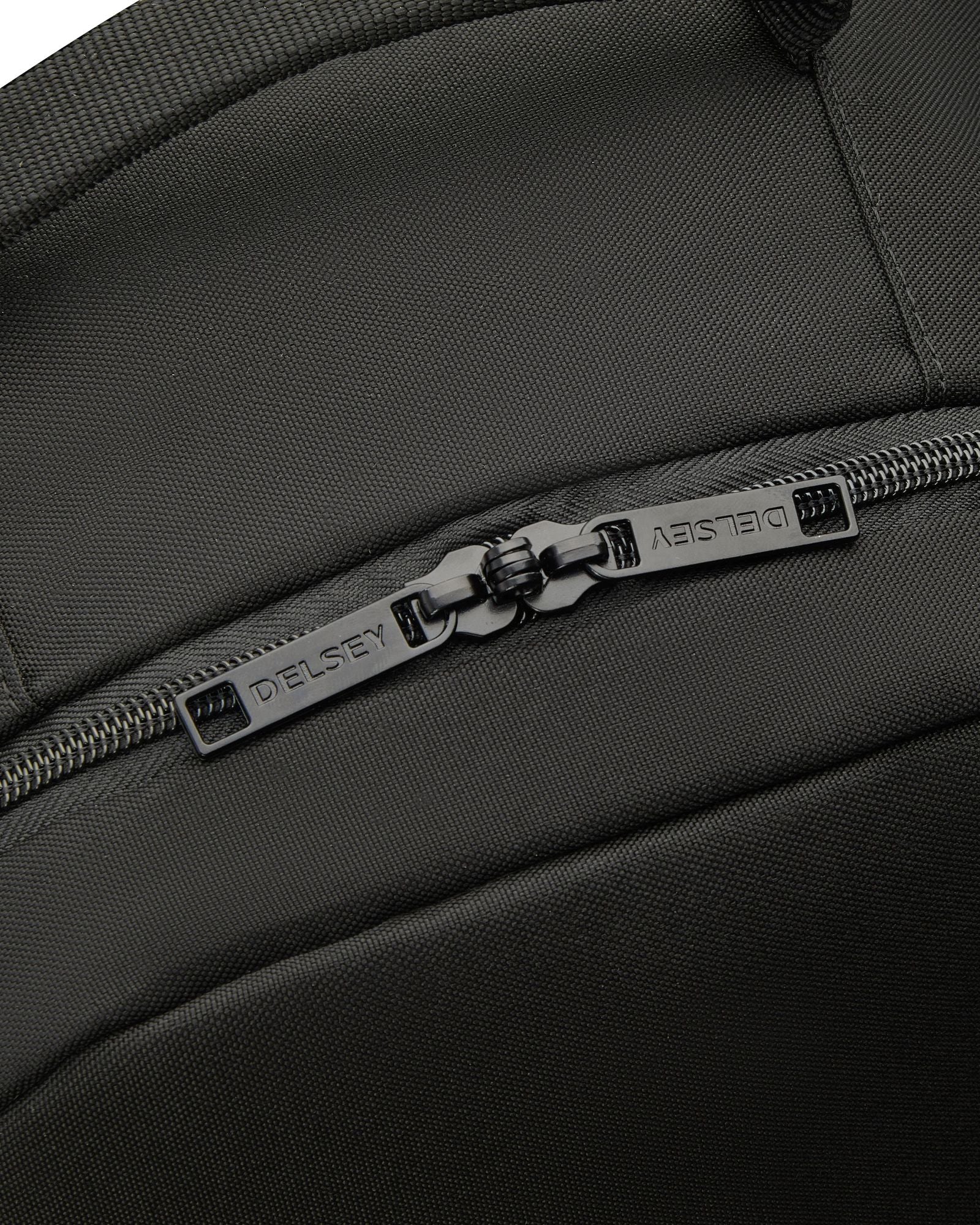 حقيبة ظهر UCB Fabrica دائرية للكمبيوتر المحمول مقاس 15.6 بوصة