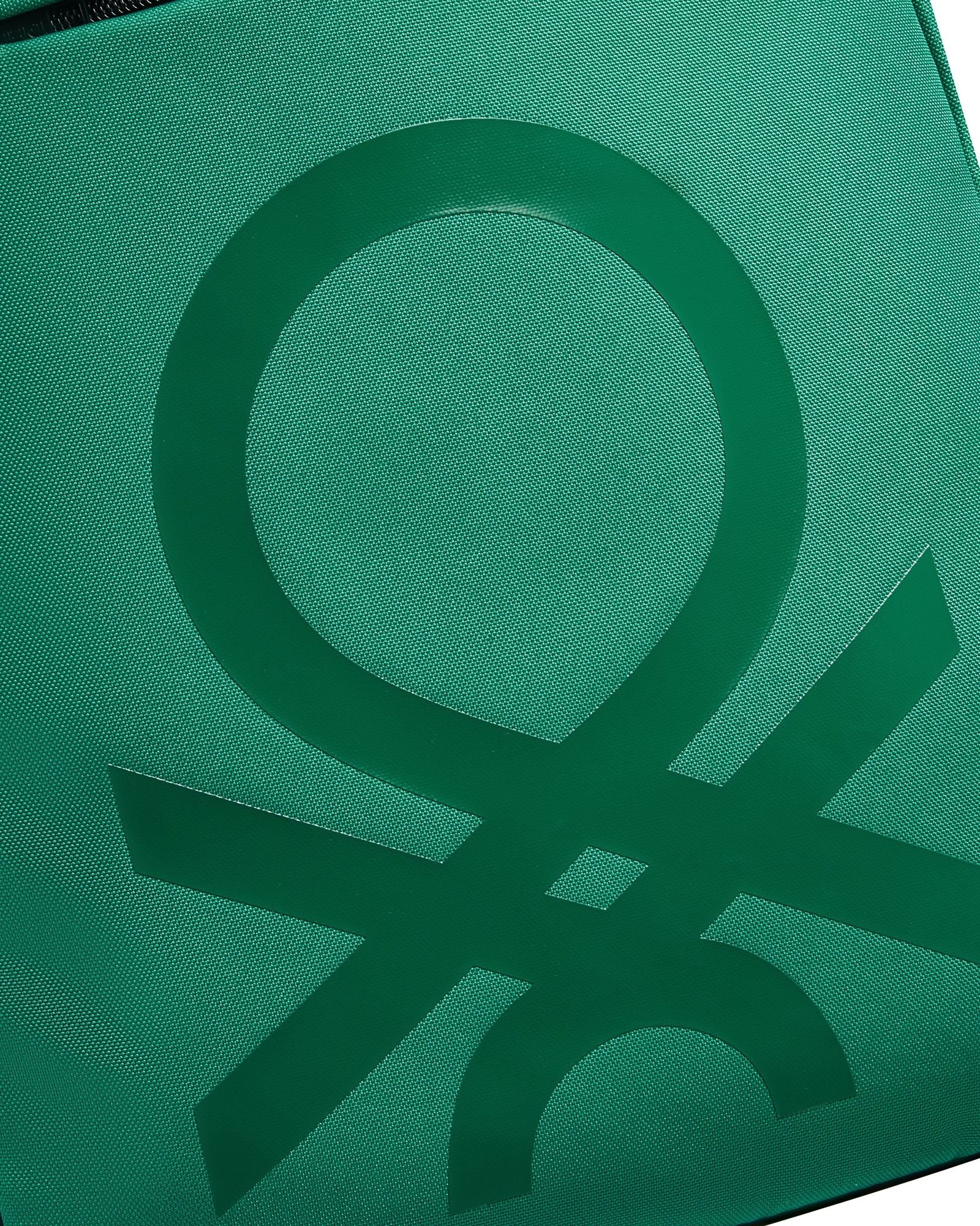 حقيبة ظهر UCB Fabrica دائرية للكمبيوتر المحمول مقاس 15.6 بوصة