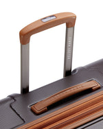 حقيبة سفر قابلة للتمدد من سلسلة FLANERIE SE من Delsey Paris مزودة بأربع عجلات مزدوجة