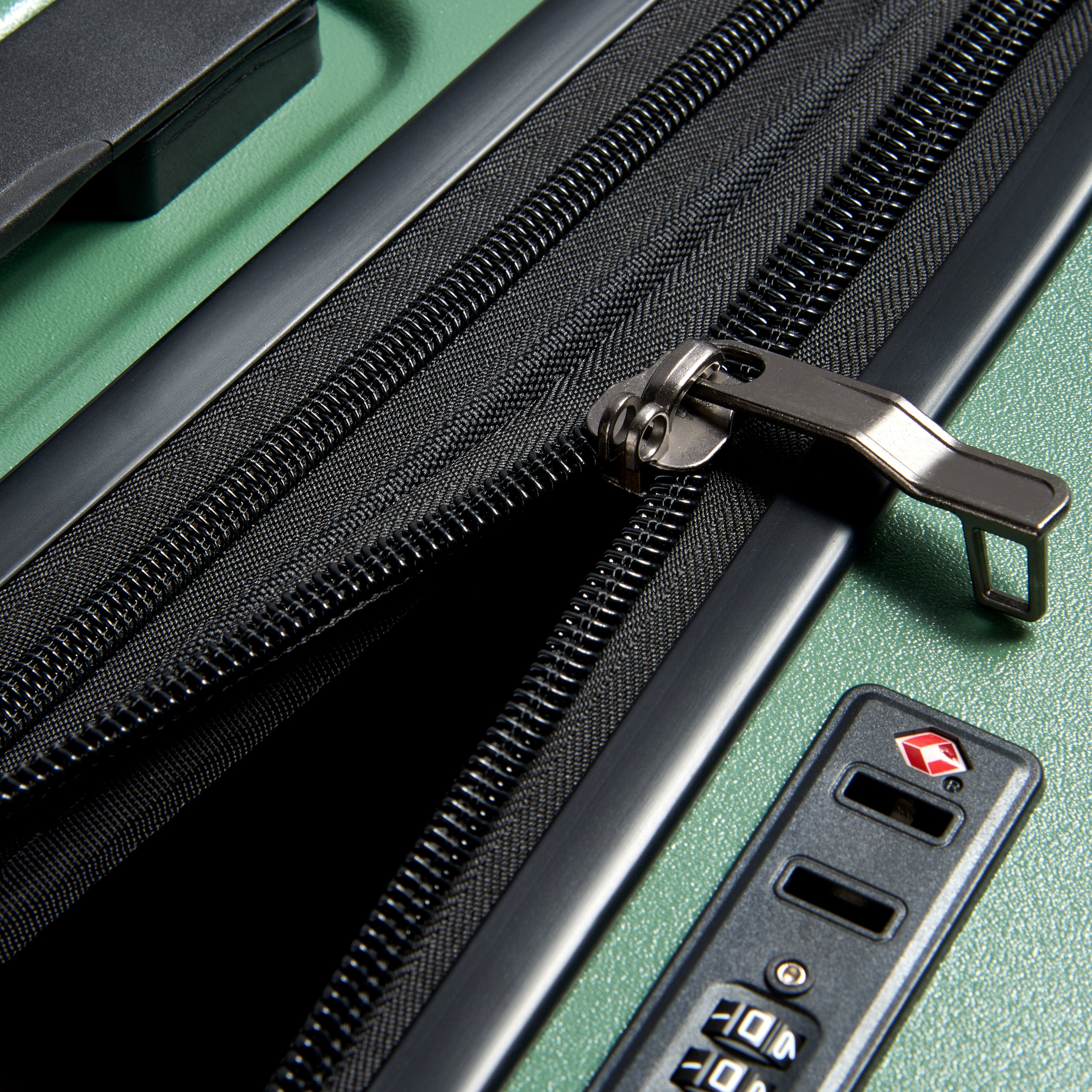 عربة جيب JH002B صلبة قابلة للتوسيع بأربع عجلات مزدوجة