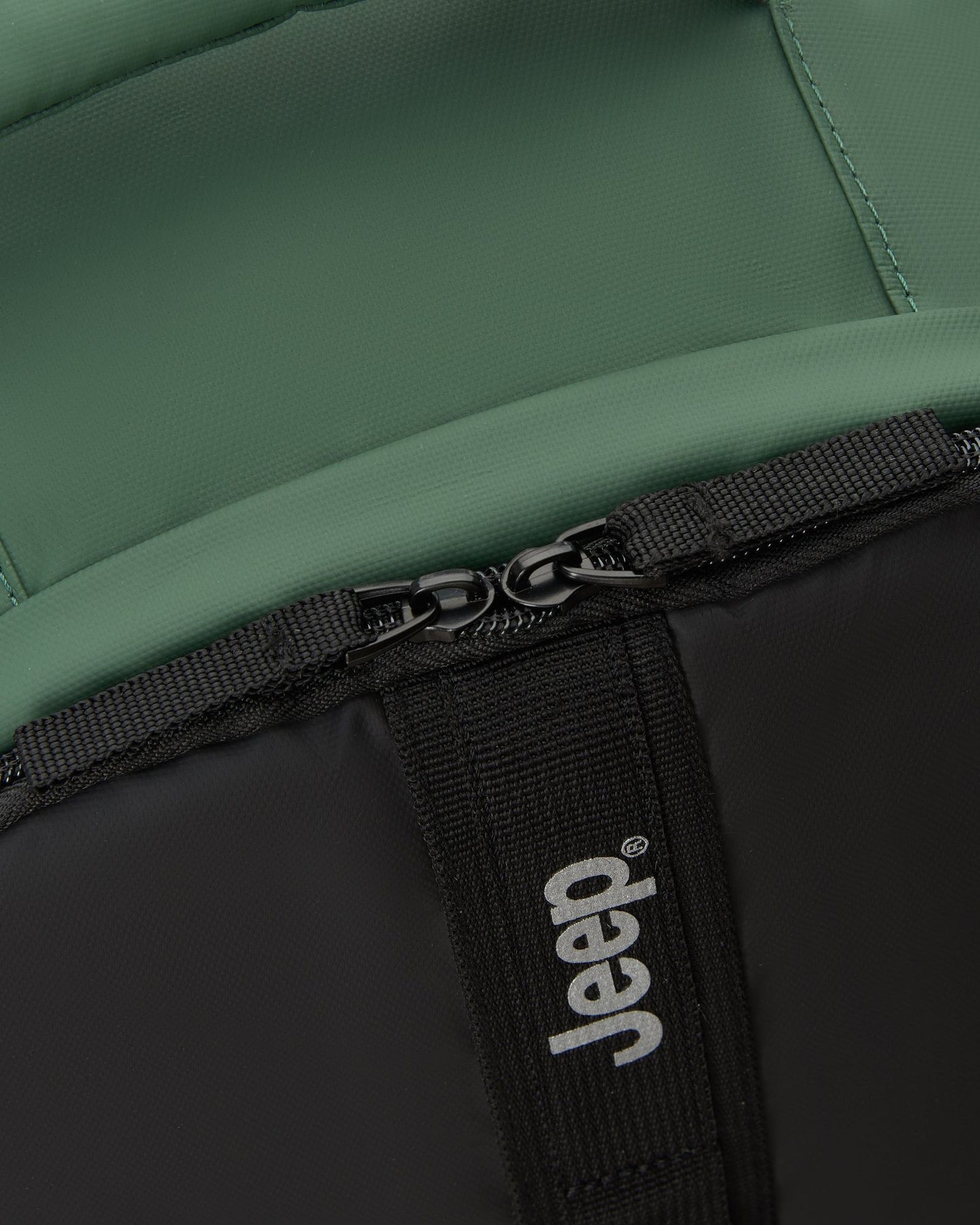 حقيبة ظهر Jeep JS011B متعددة الاستخدامات بسعة 24 لترًا