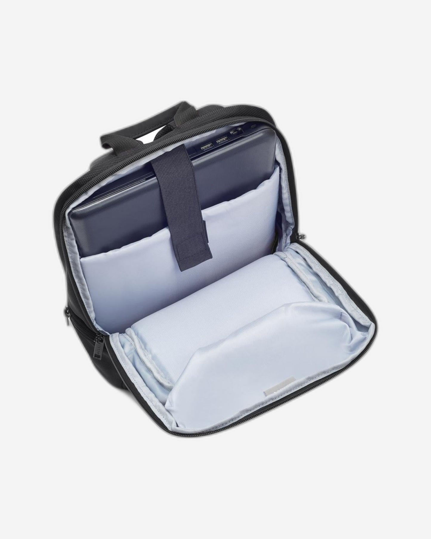 حقيبة ظهر ديلسي باريس بارفيس+ لابتوب بحجرتين مقاس 13.3 بوصة، لون أسود - 394460200