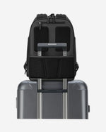 حقيبة ظهر بيجو فوياجيز للسفر مقاومة للماء مقاس 18 بوصة 