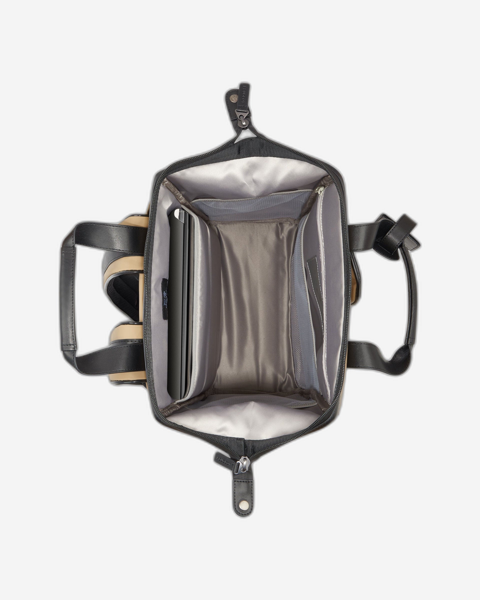 حقيبة ظهر بيجو فوياجيز ترافل، حجرة واحدة، مقاس 16 بوصة 