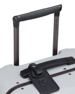 عربة أمتعة بيجو فوياجيز ترافل، مقاس 55 سم، بأربع عجلات مزدوجة، وحقيبة صلبة 