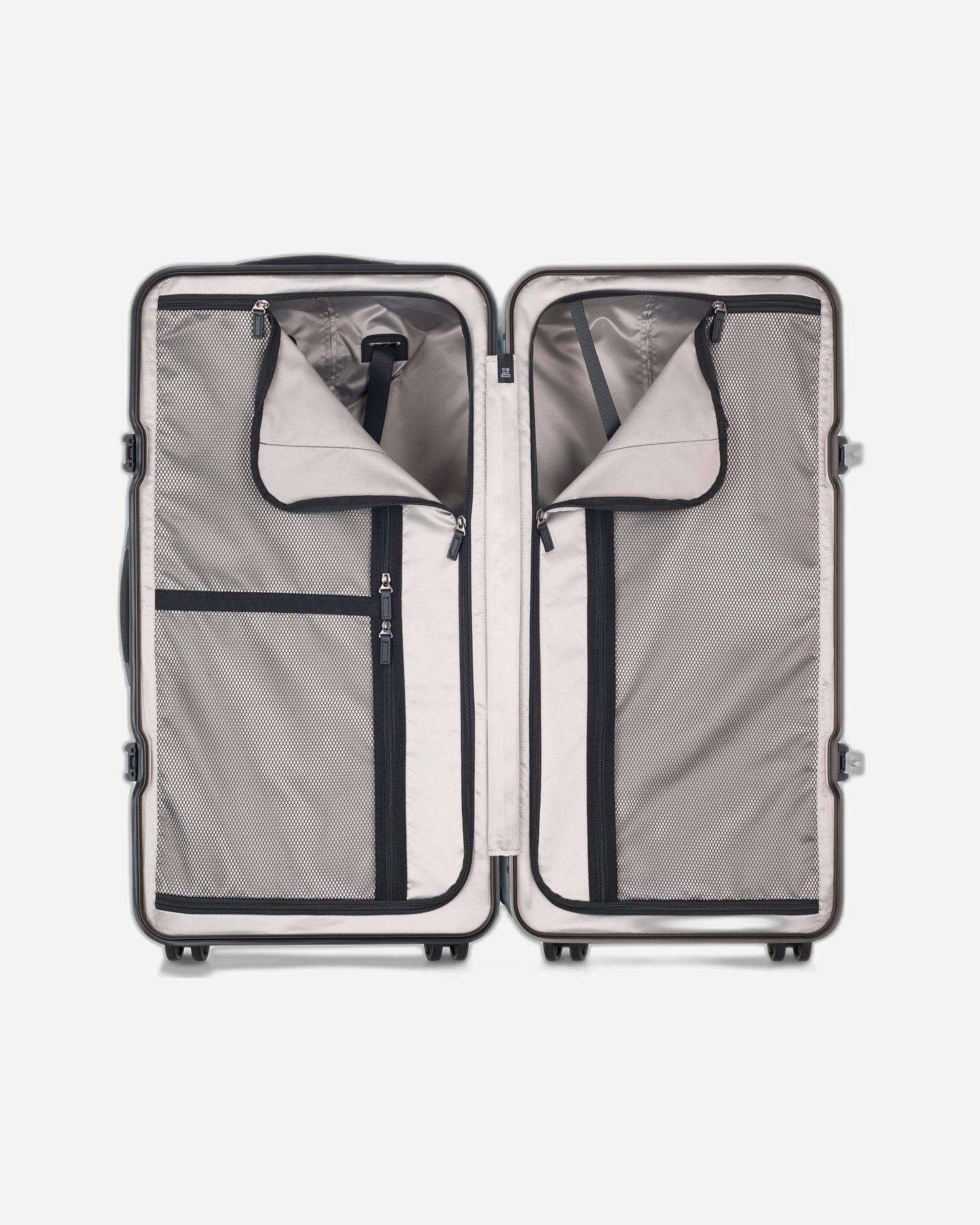 عربة بيجو فوياجيز ترافل 73 سم صلبة بأربع عجلات مزدوجة لتسجيل الوصول وصندوق الأمتعة 