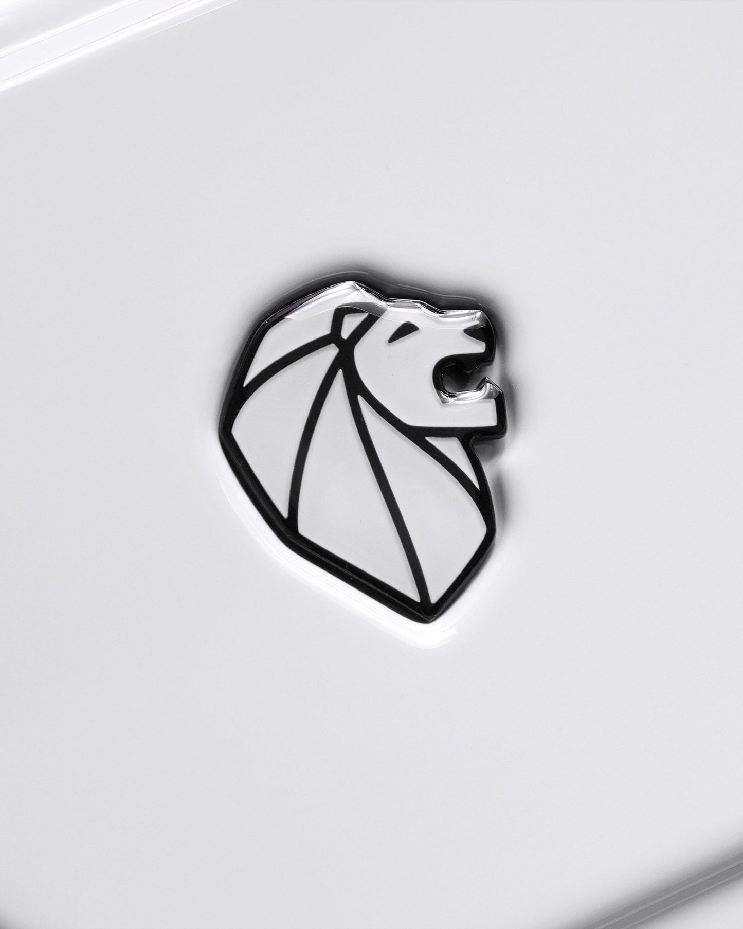 عربة بيجو فوياجيز ترافل 73 سم صلبة بأربع عجلات مزدوجة لتسجيل الوصول وصندوق الأمتعة 