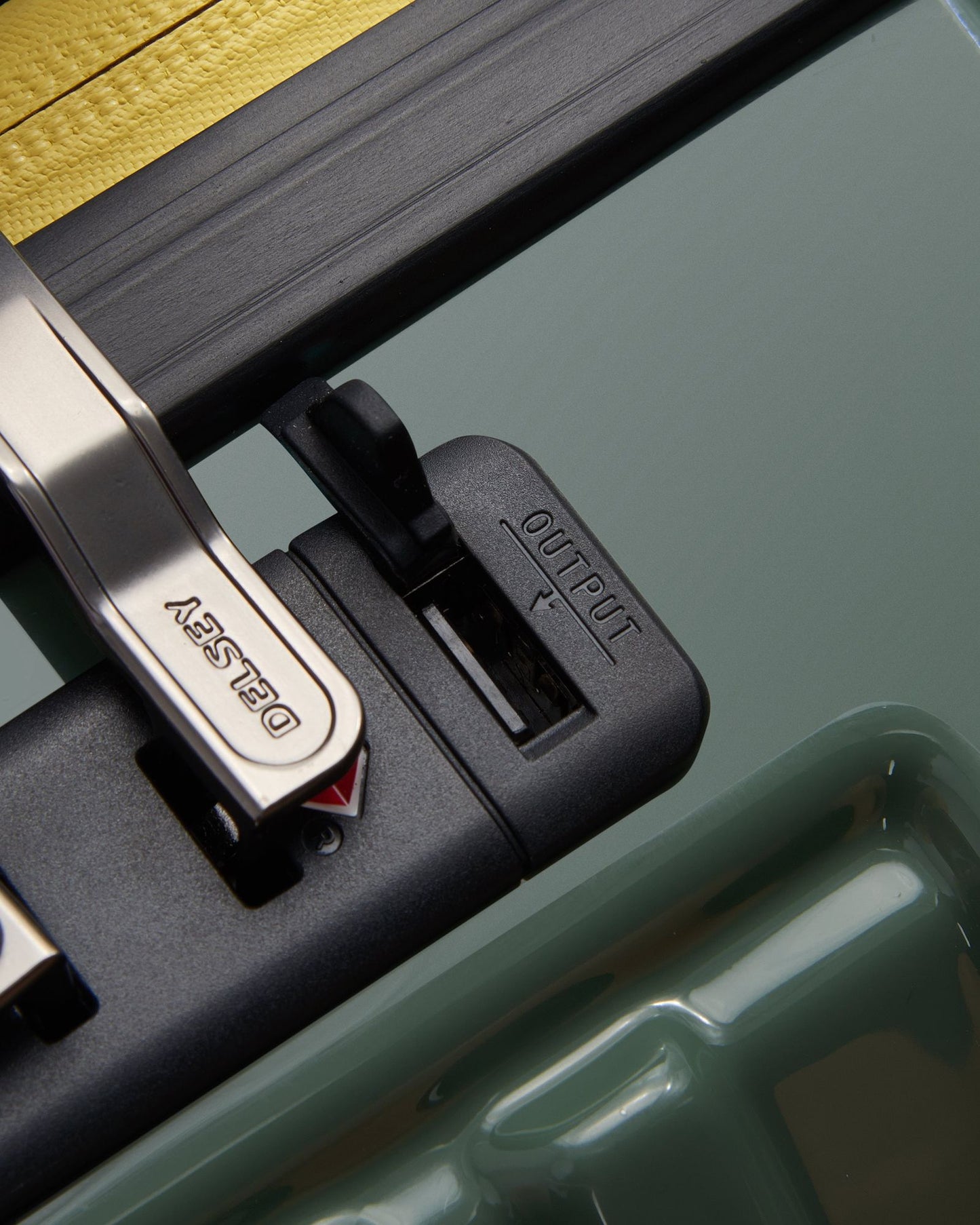 حقيبة ظهر ديلسي باريس ريمبارت قابلة للتوسيع