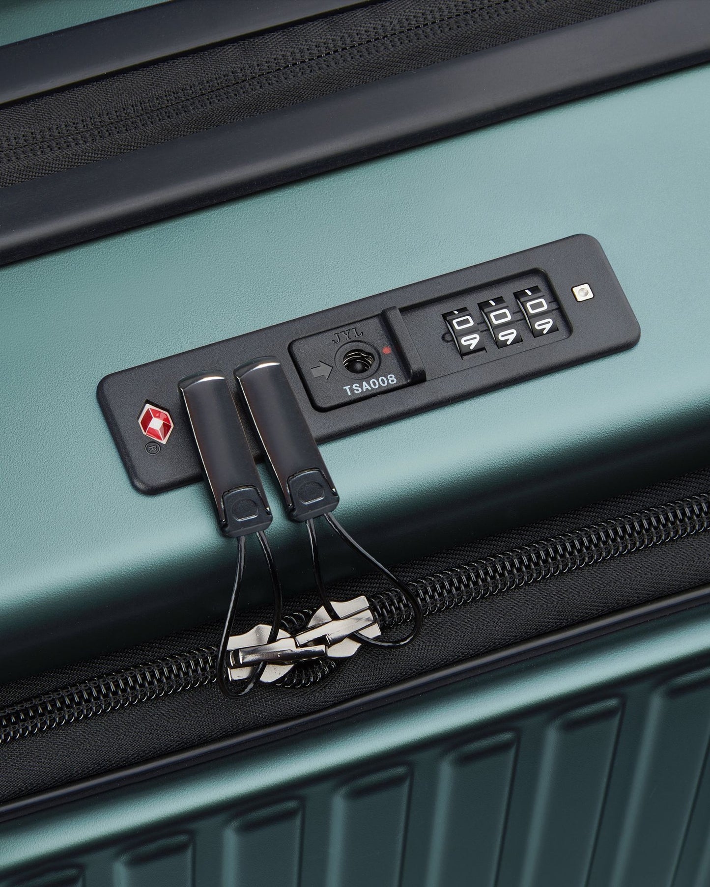 حقائب سفر ديلسي باريس سيكيورتايم ذات الفتحة الأمامية