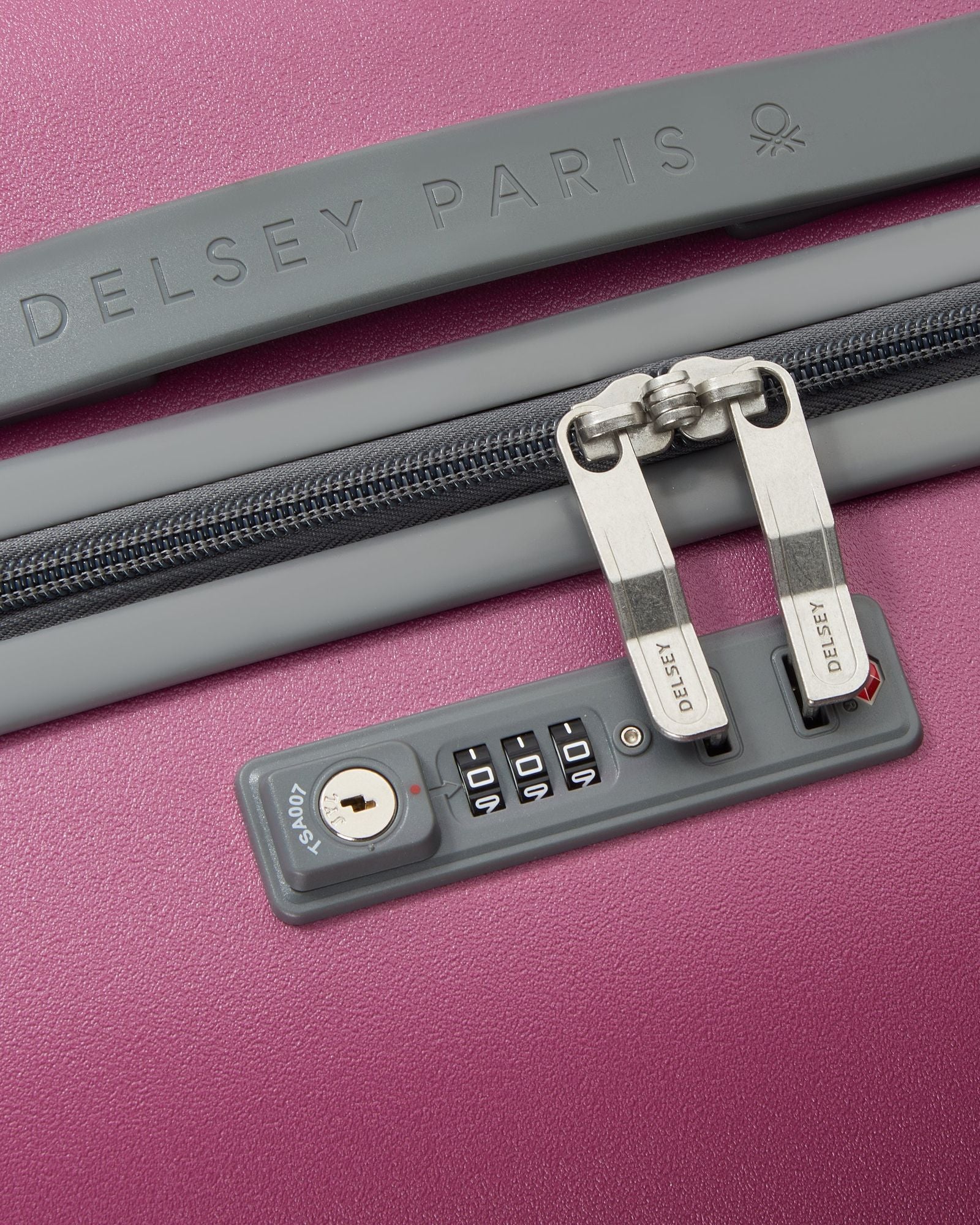 عربة أمتعة UCB Hardside 4 ذات العجلات المزدوجة غير القابلة للتمدد