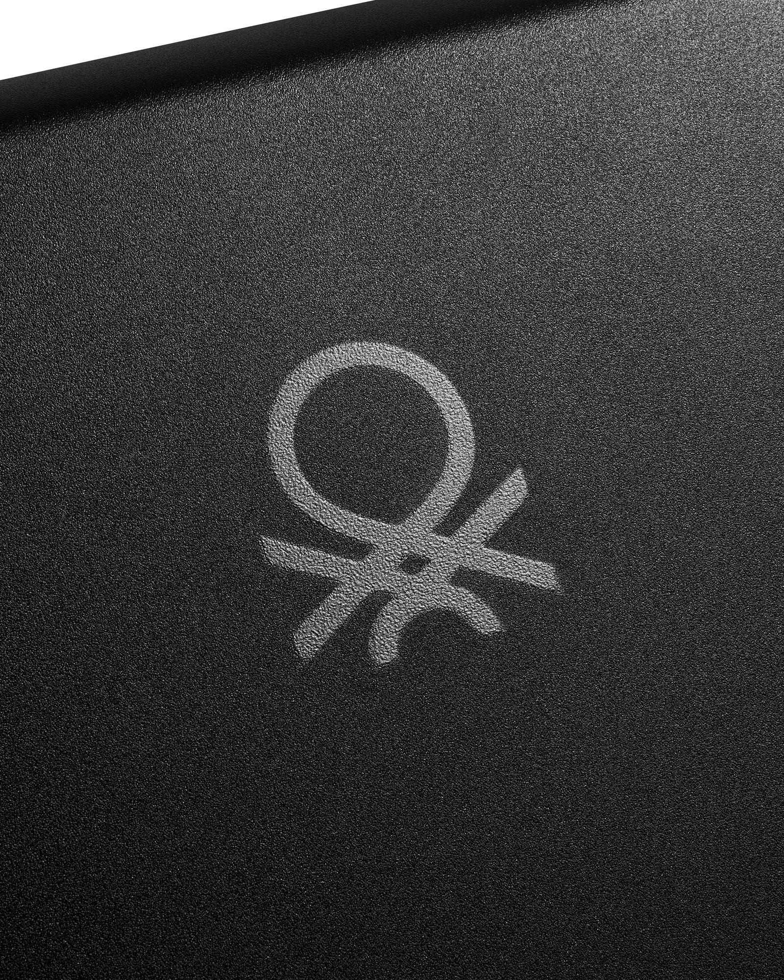 عربة أمتعة UCB Hardside 4 ذات العجلات المزدوجة غير القابلة للتمدد