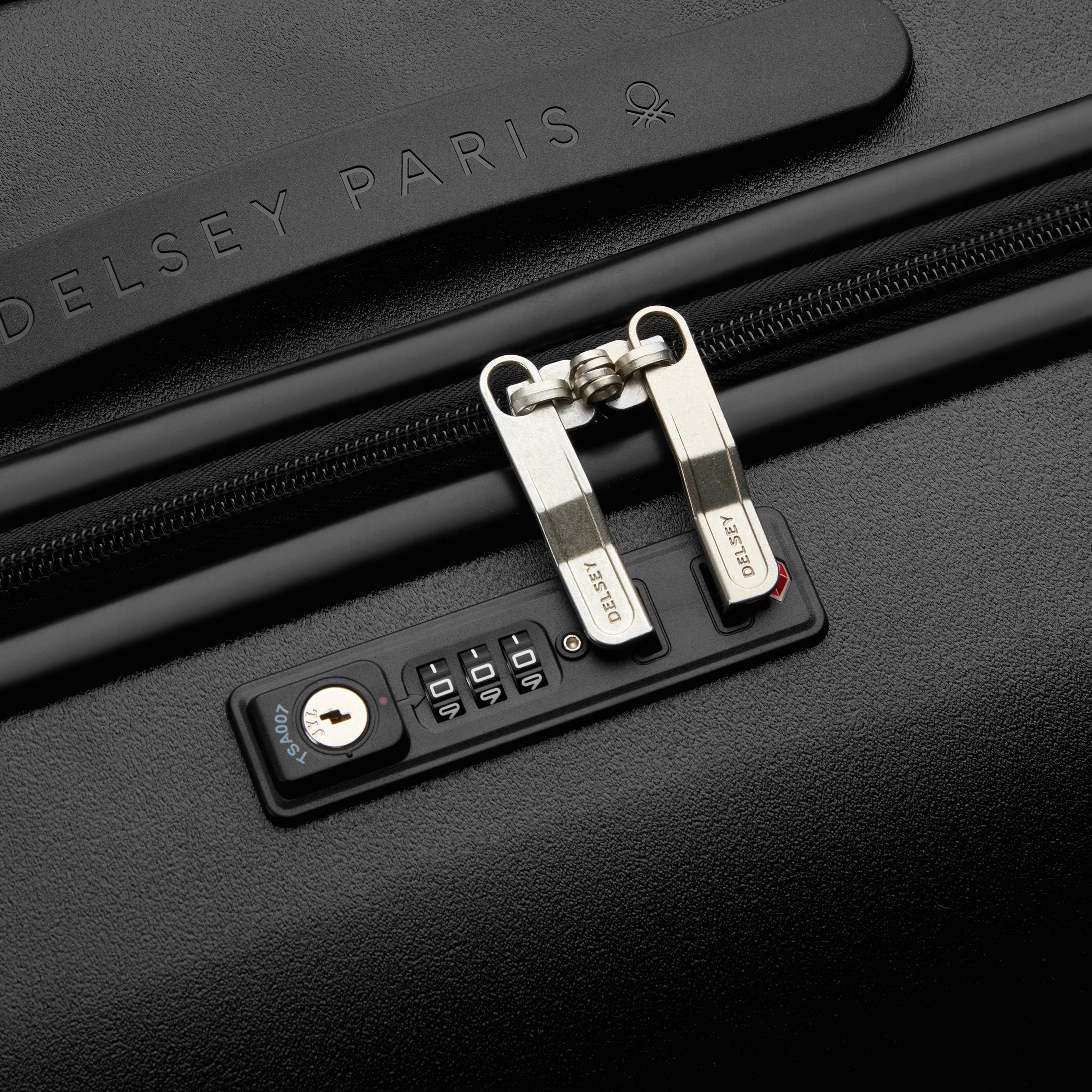 عربة أمتعة UCB Hardside 4 ذات العجلات المزدوجة غير القابلة للتمدد