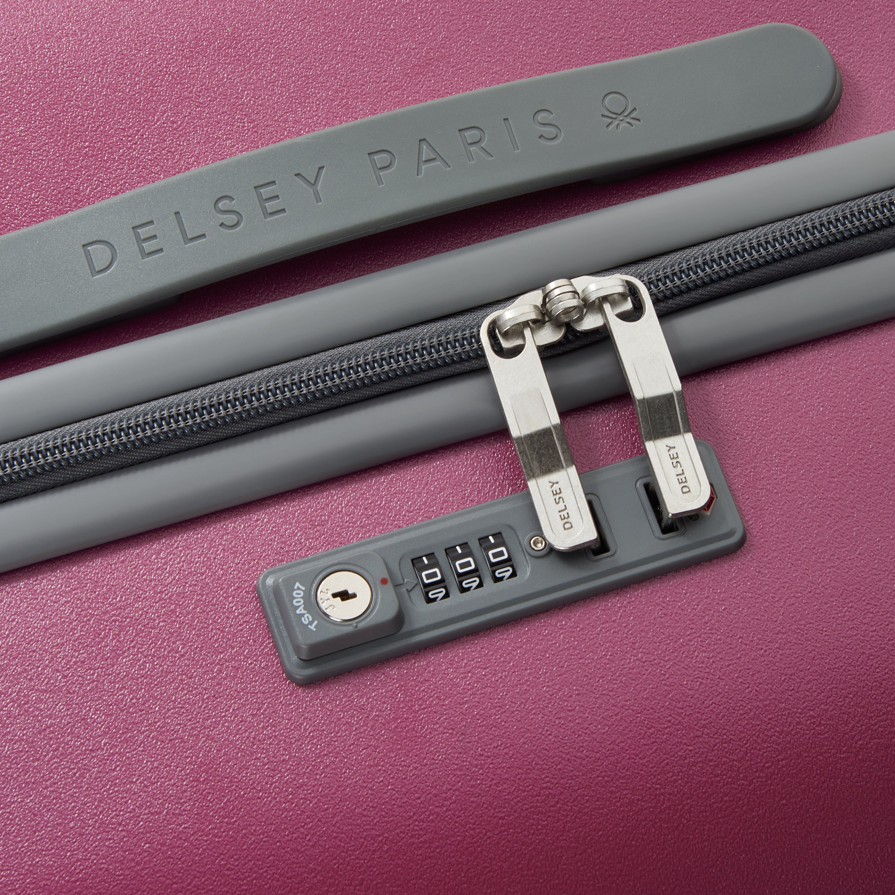 عربة أمتعة UCB Hardside 4 ذات العجلات المزدوجة غير القابلة للتمدد