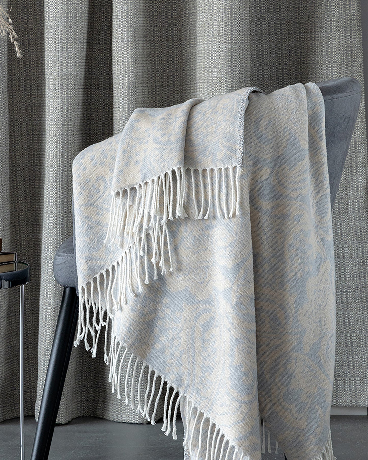 Togas Ethel throw in Ecru Light Grey