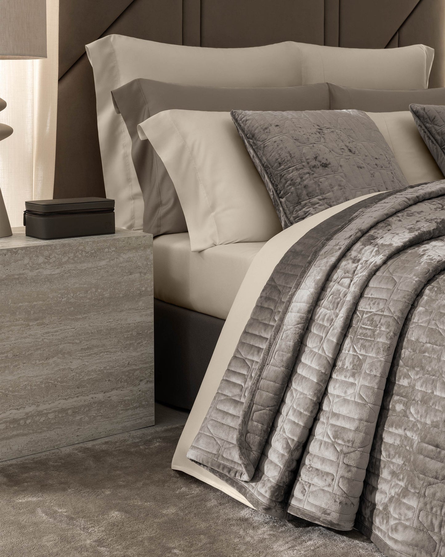Togas Arnas Bedcover in Brown