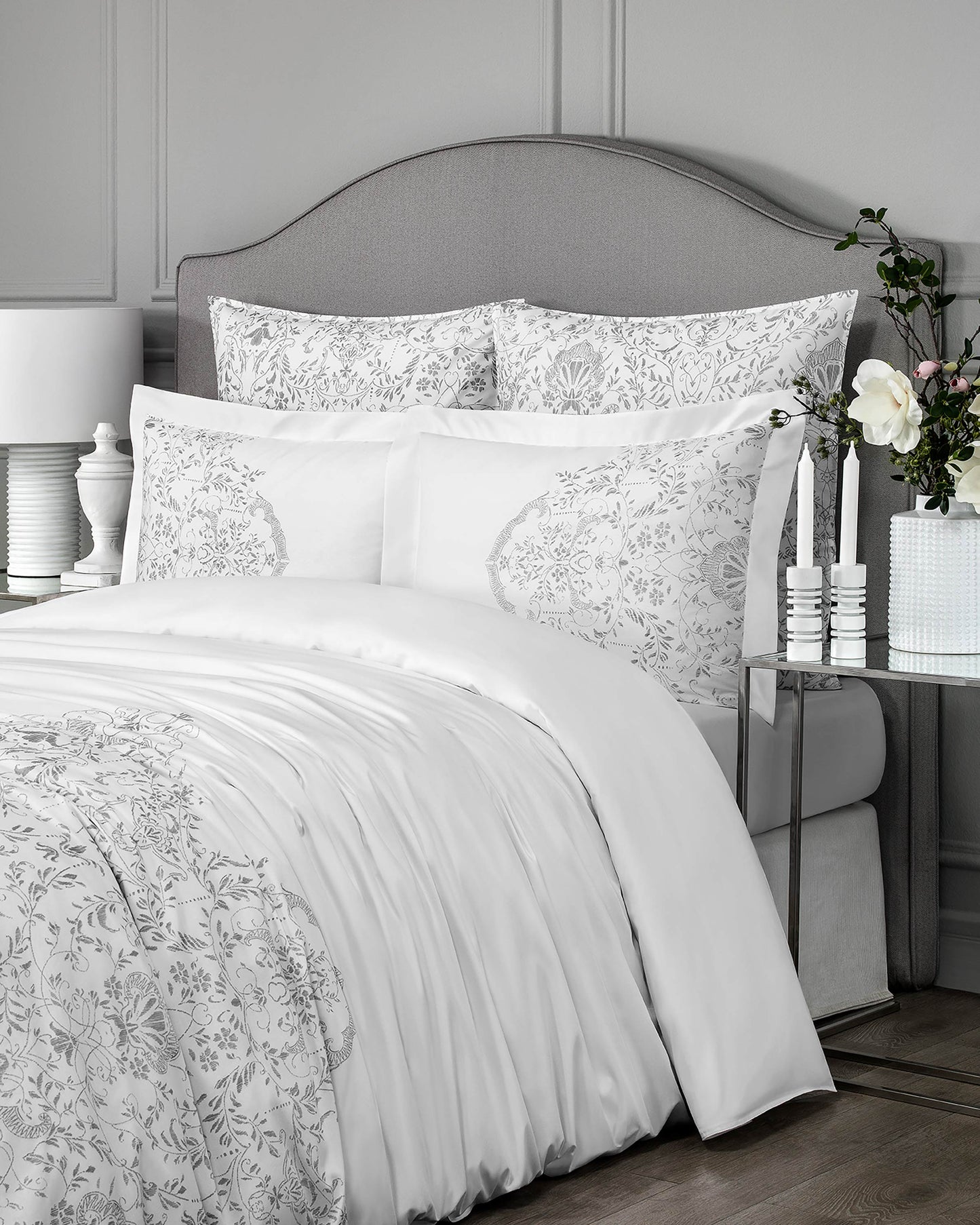 Togas Amaris Bedding Set in White