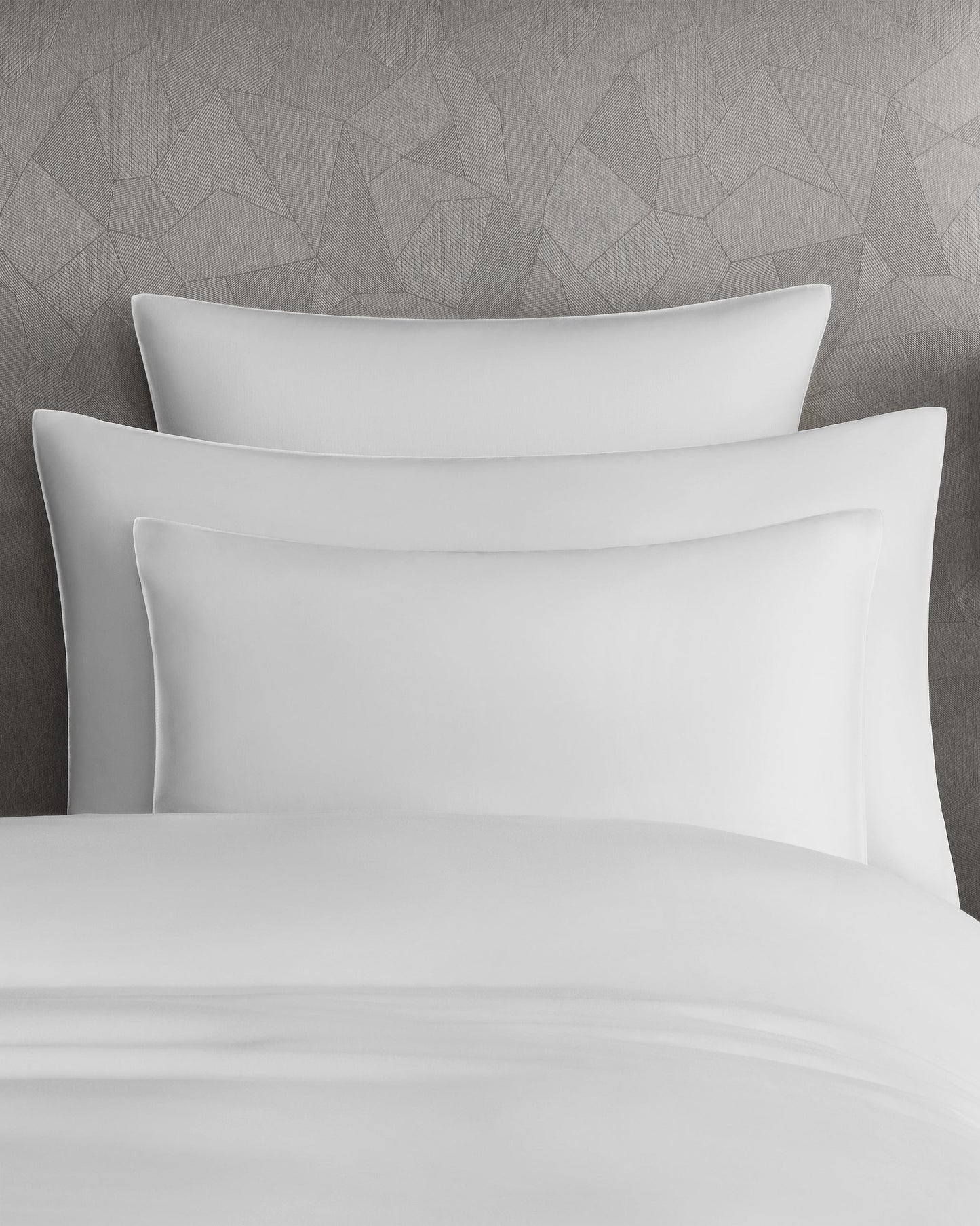 Togas Avari Pillowcase Set in White