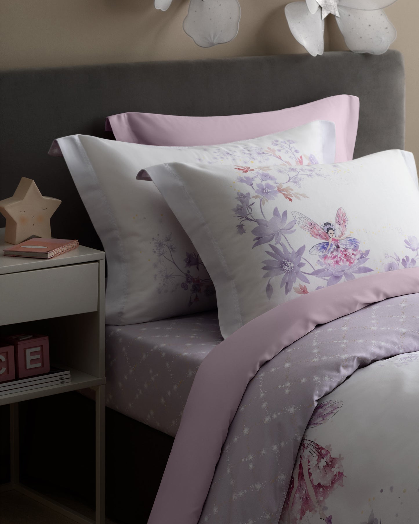Togas Kids Fallena Bedding Set in White Lilac