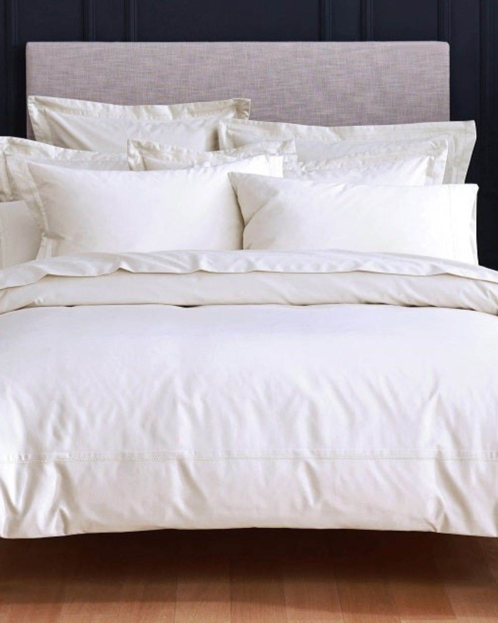 الكتان الهوس "LO Opulent التطريز" 500TC الساتين القطن المصري باللون العاجي