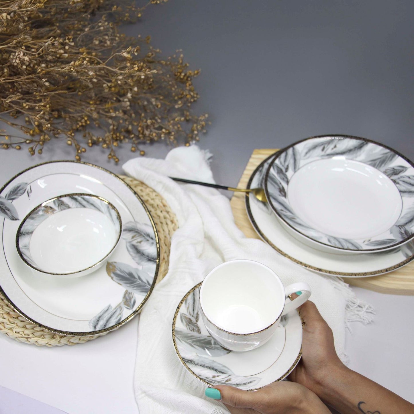 طقم عشاء نورديك دائري الشكل مكون من 59 قطعة