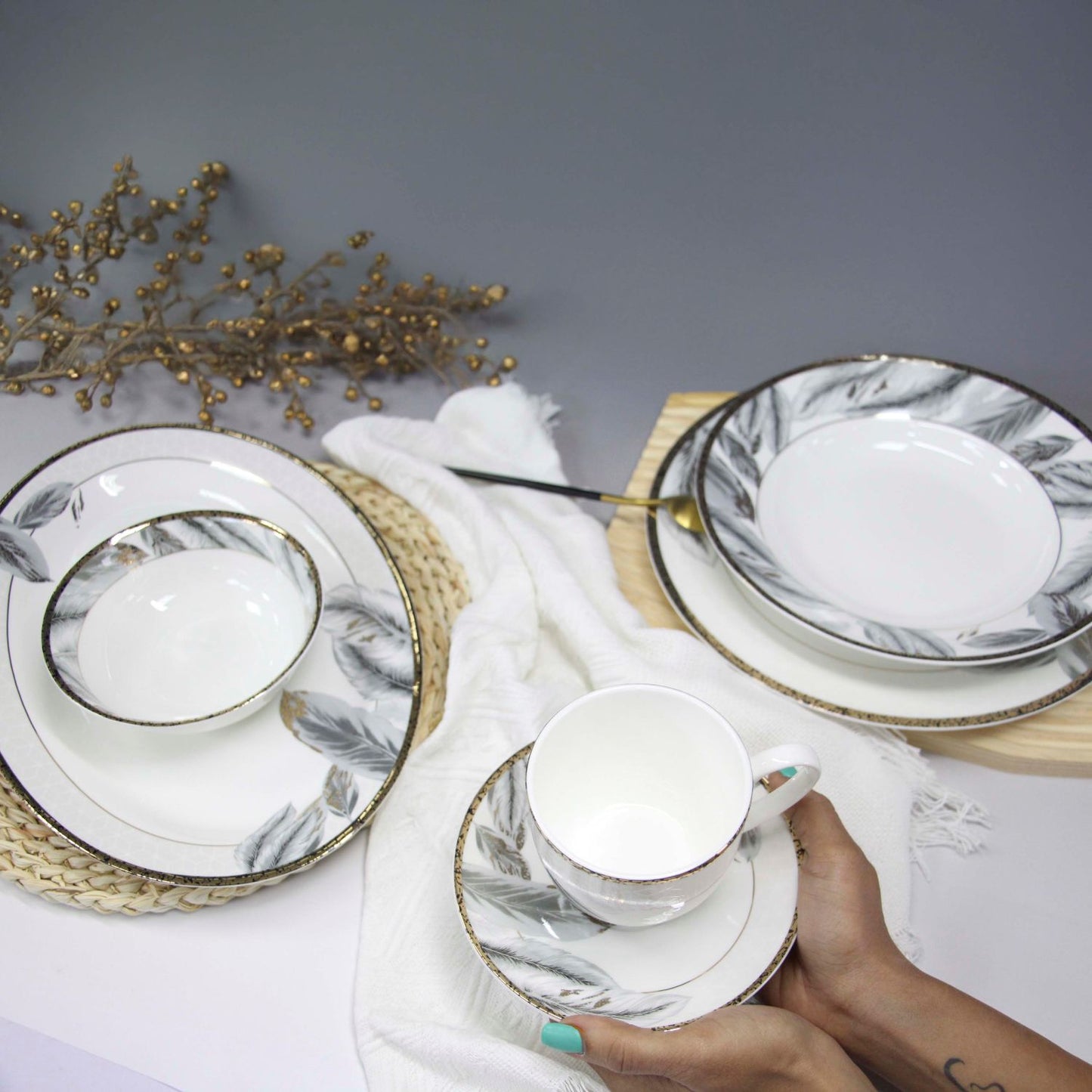 طقم عشاء نورديك دائري الشكل مكون من 59 قطعة