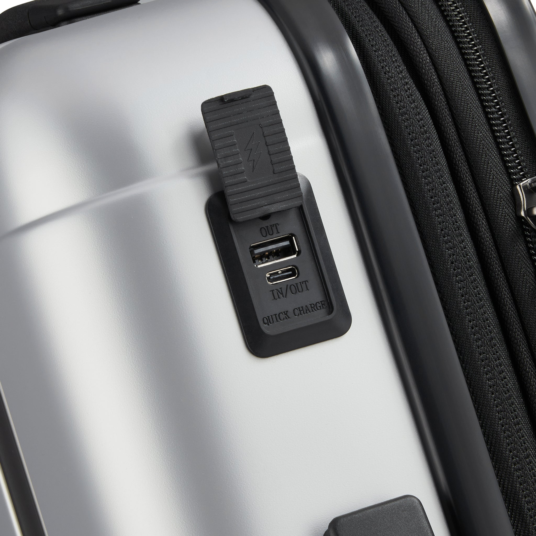 حقيبة بيجو زيب الصلبة ذات العجلات الأربع المزدوجة