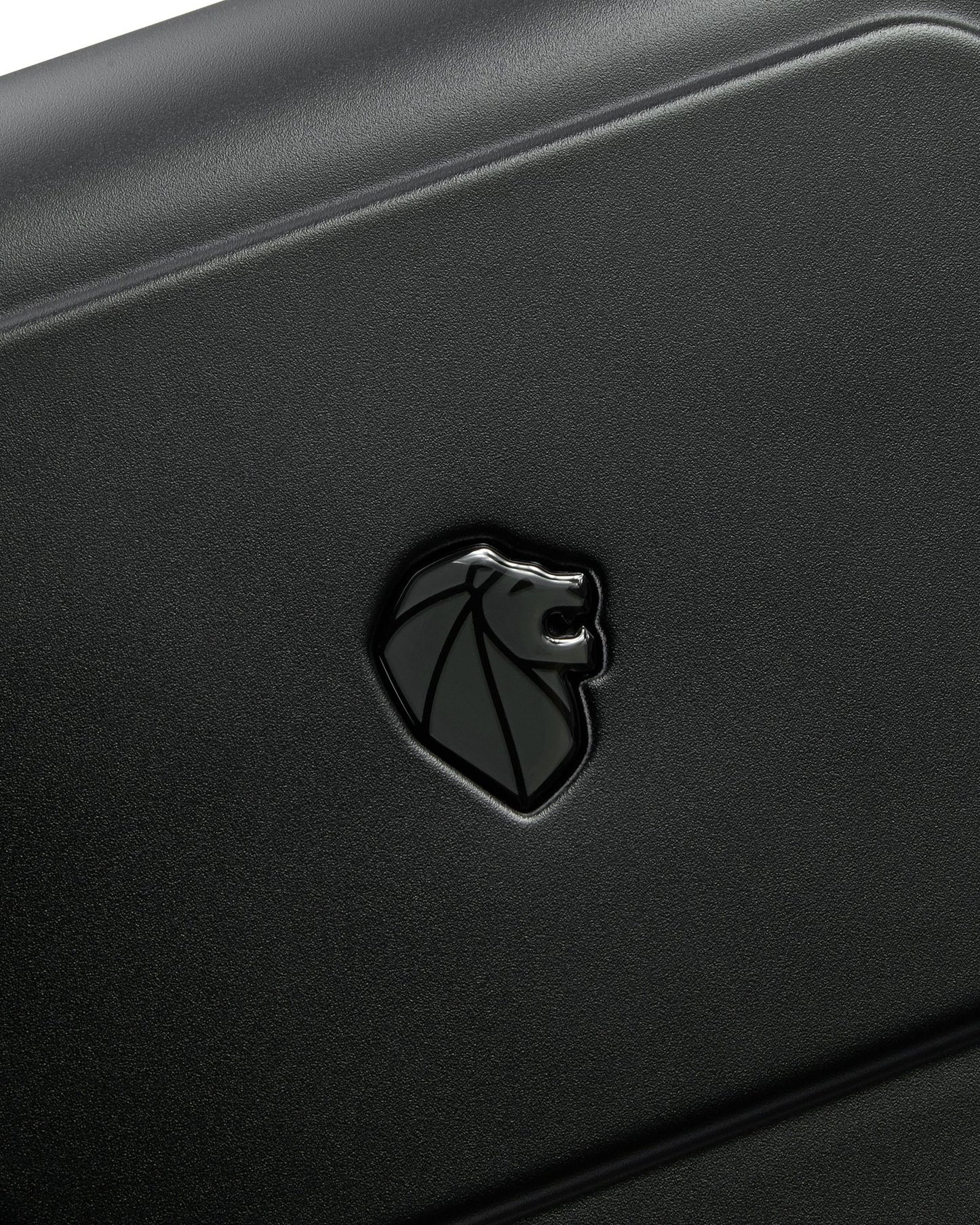 حقيبة أمتعة بيجو زيب هارد كيس بأربع عجلات مزدوجة قابلة للتمدد