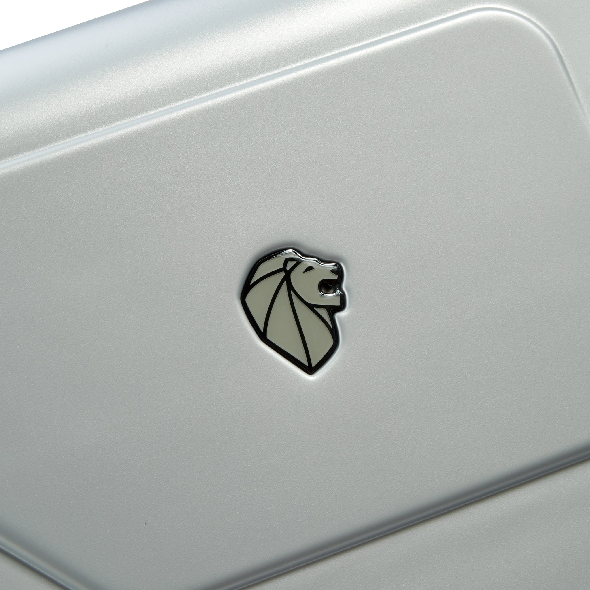 حقيبة أمتعة بيجو زيب هارد كيس بأربع عجلات مزدوجة قابلة للتمدد