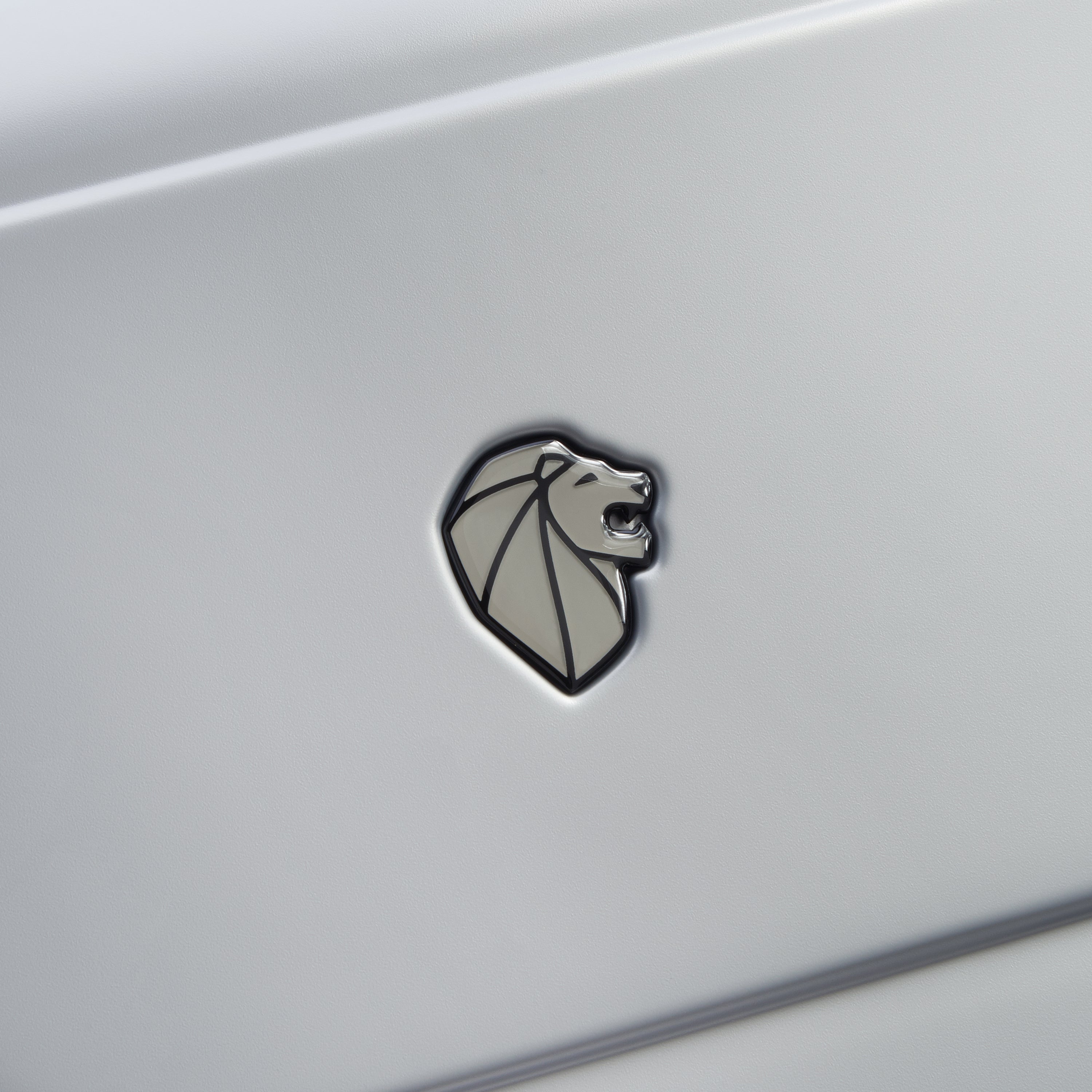 حقيبة أمتعة بيجو زيب هارد كيس بأربع عجلات مزدوجة قابلة للتمدد