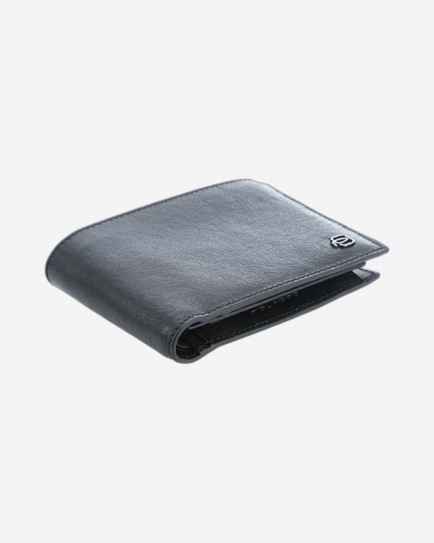 بيكوادرو المربع الأسود