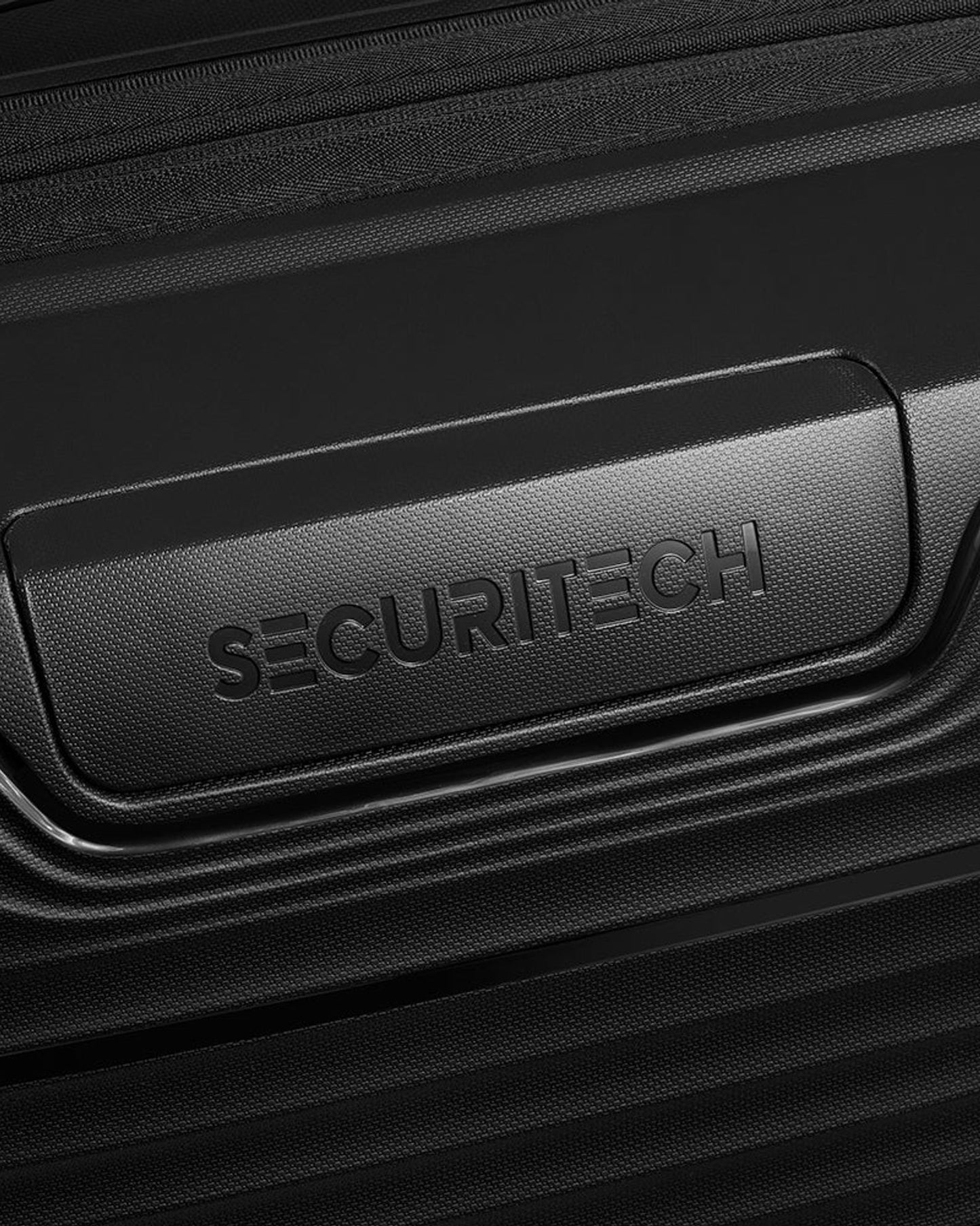 حقائب ديلسي باريس سيكيوريتك ديون